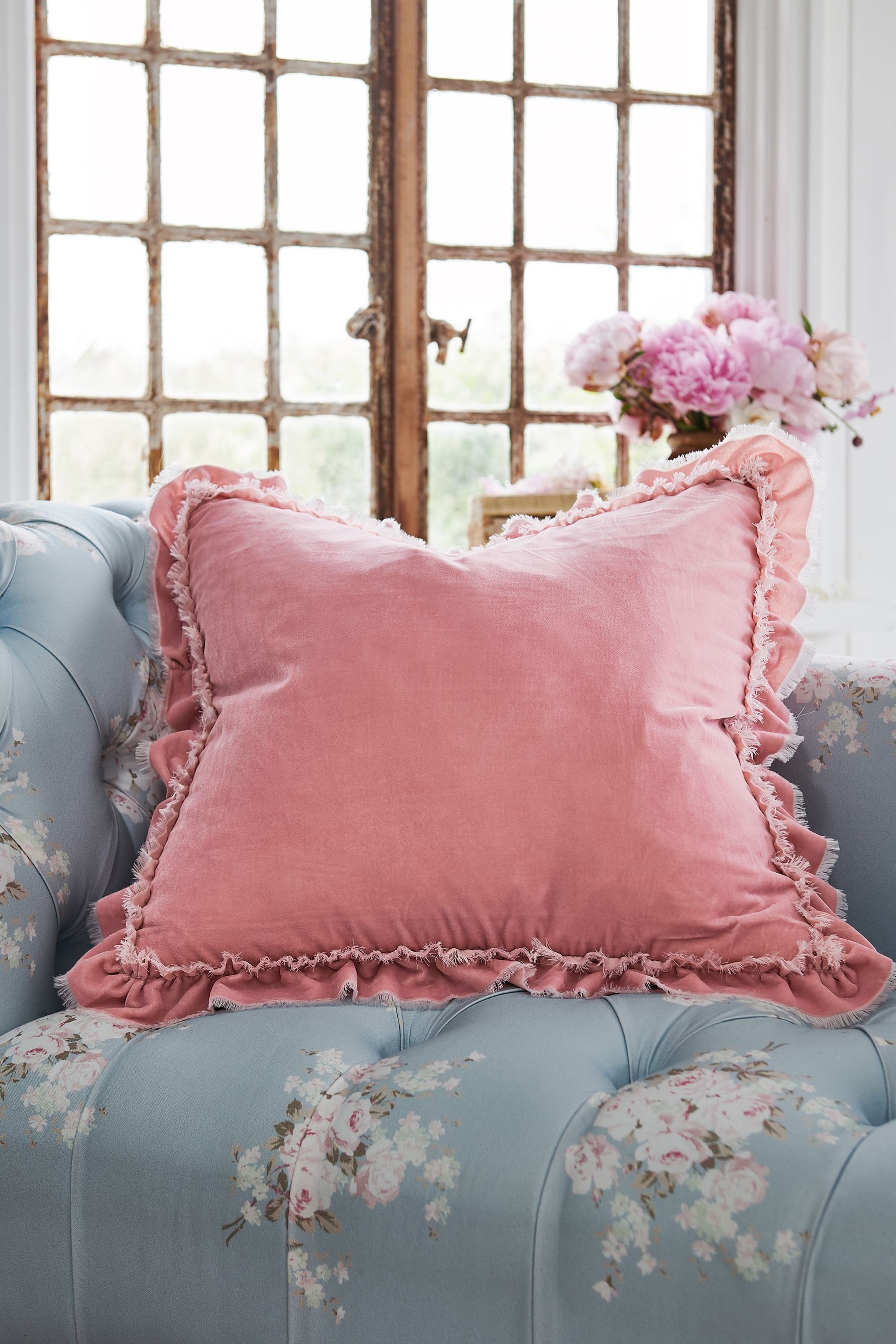 Pink tassel pillow top