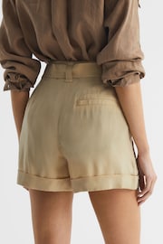 Reiss Neutral Joanie Mid Rise Utility Shorts - Image 5 of 6