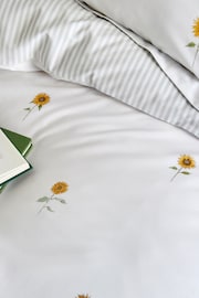 Sophie Allport White Sunflowers Duvet Cover and Pillowcase Set - Image 2 of 6