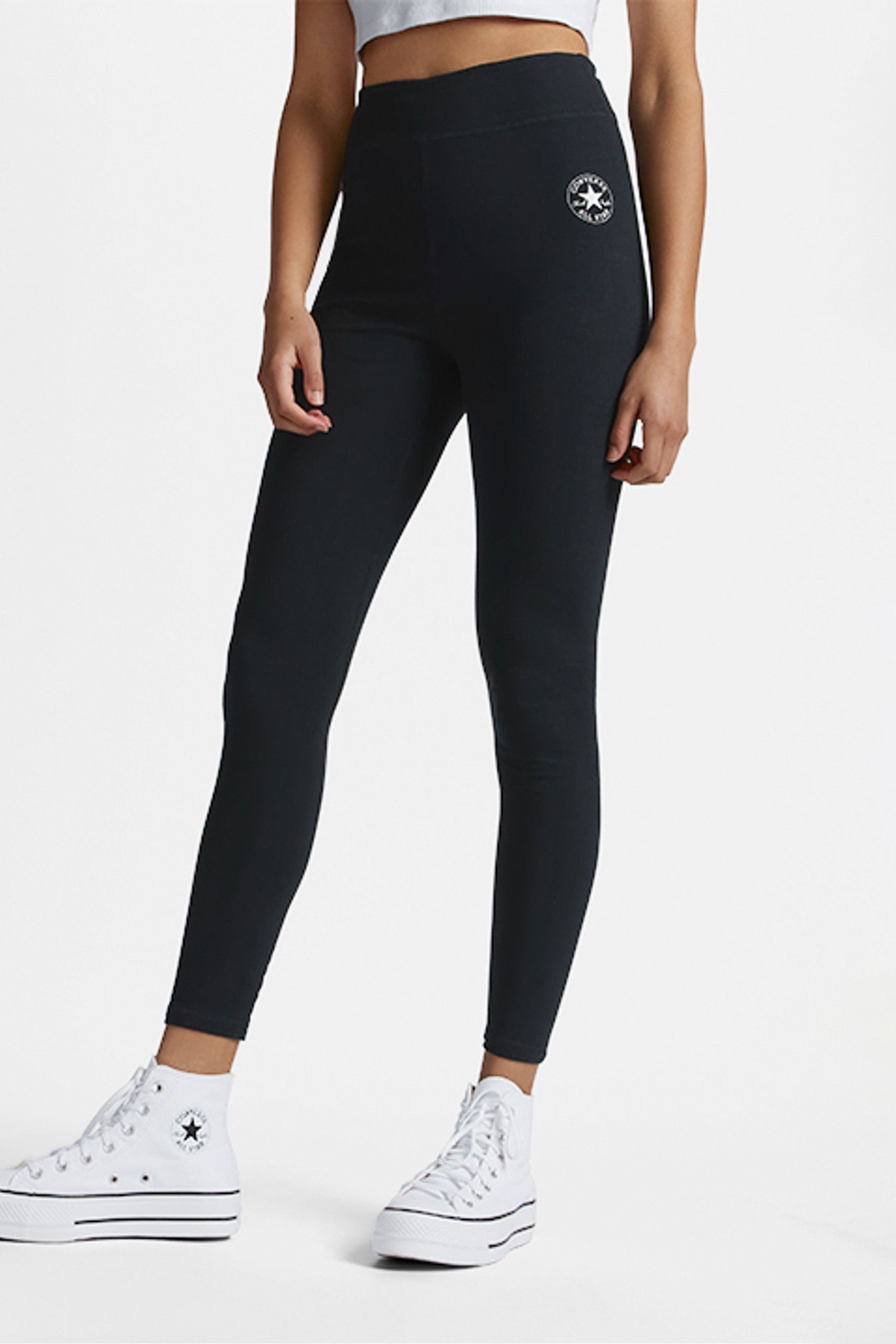 Leggings and chucks shop