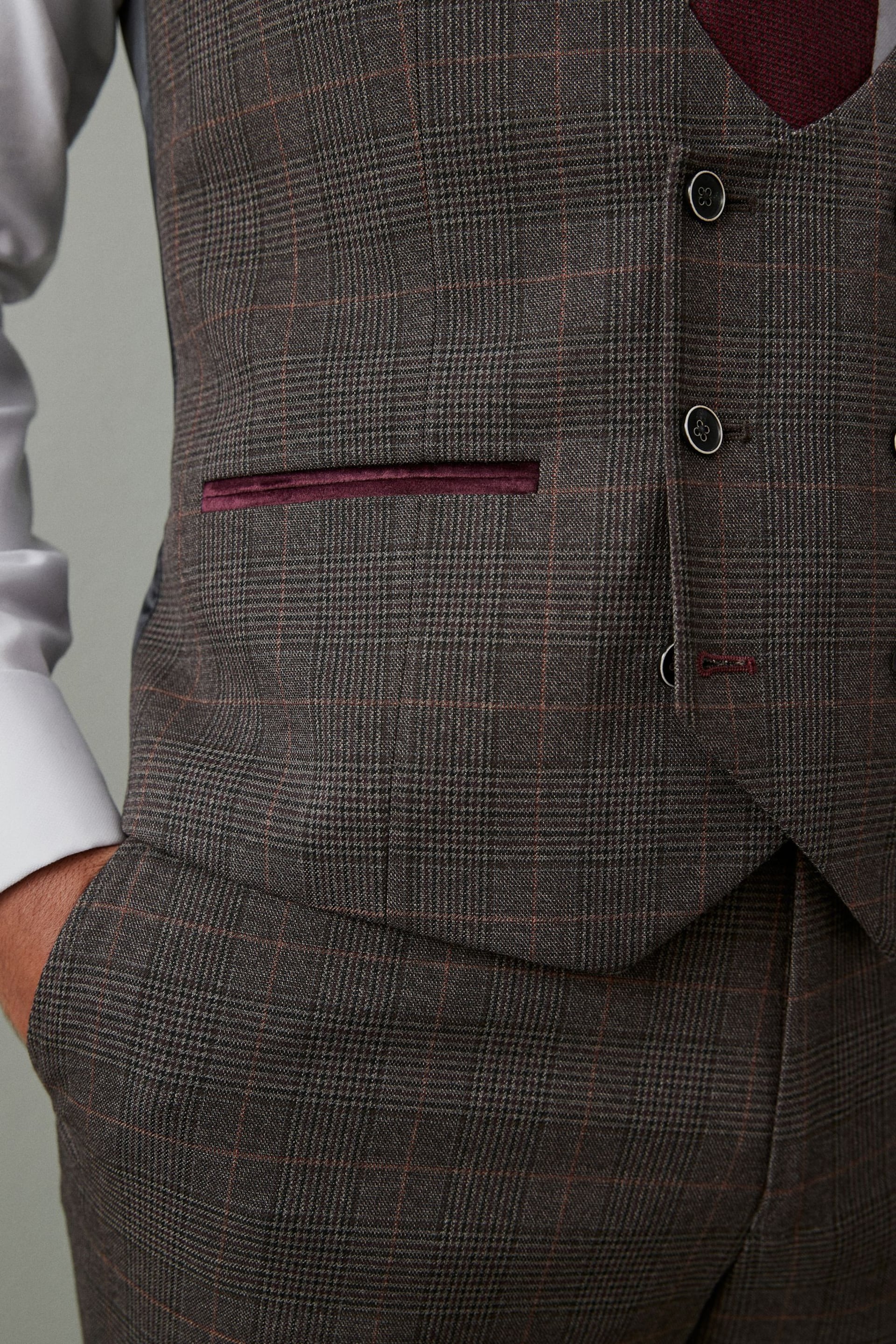 Brown Slim Trimmed Check Suit: Waistcoat - Image 6 of 12