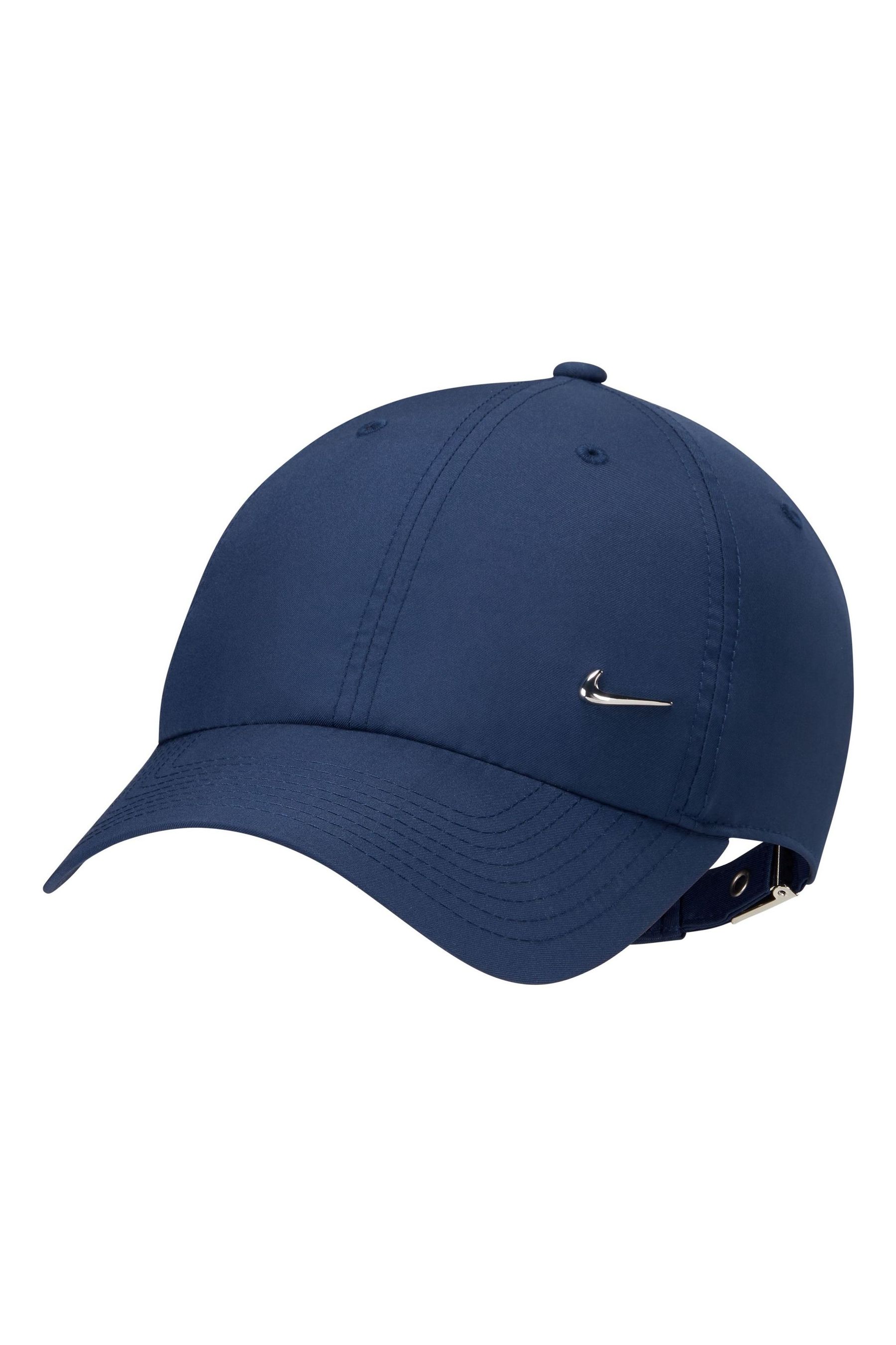 Club swoosh top