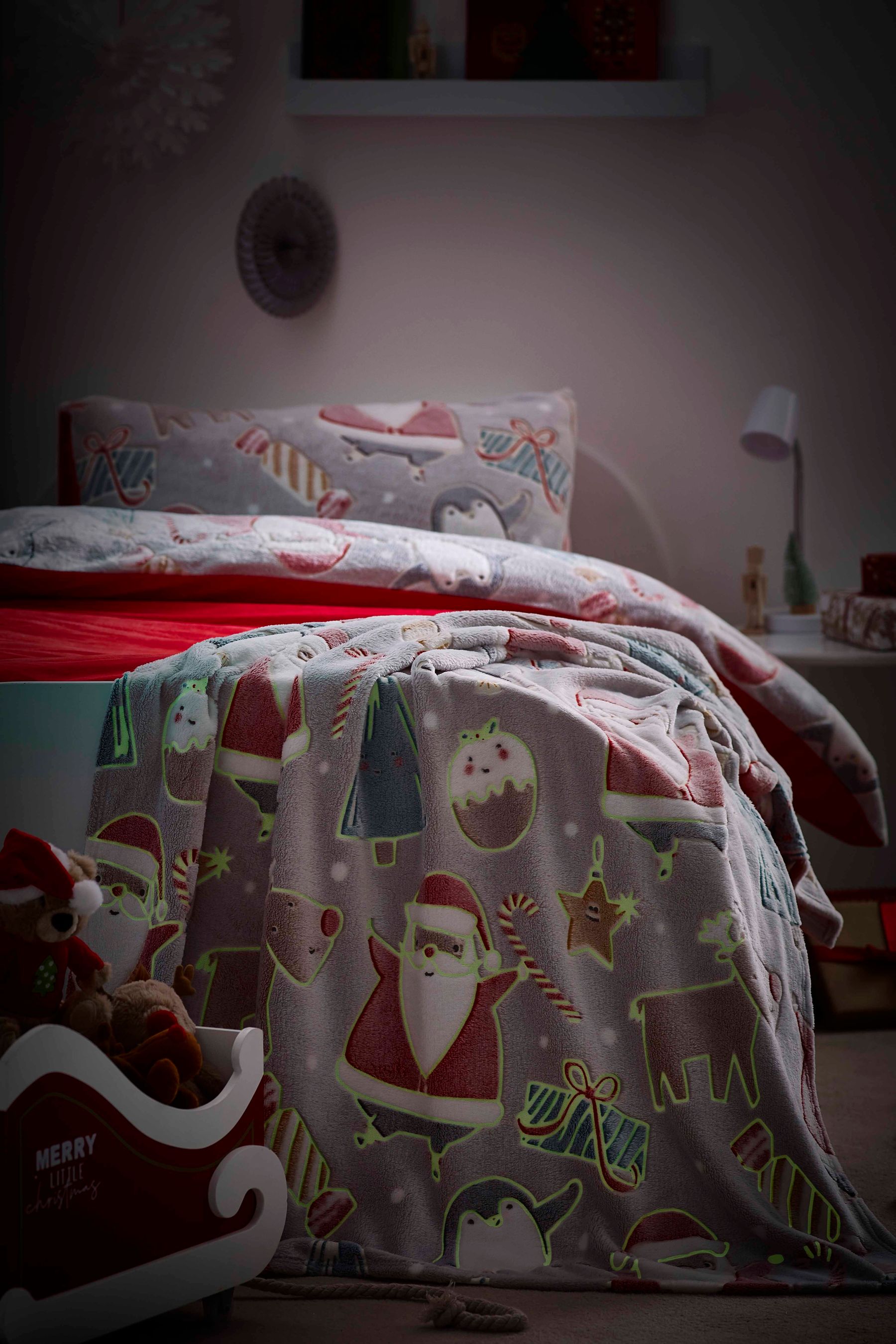 Glow in the dark teddy bedding on sale