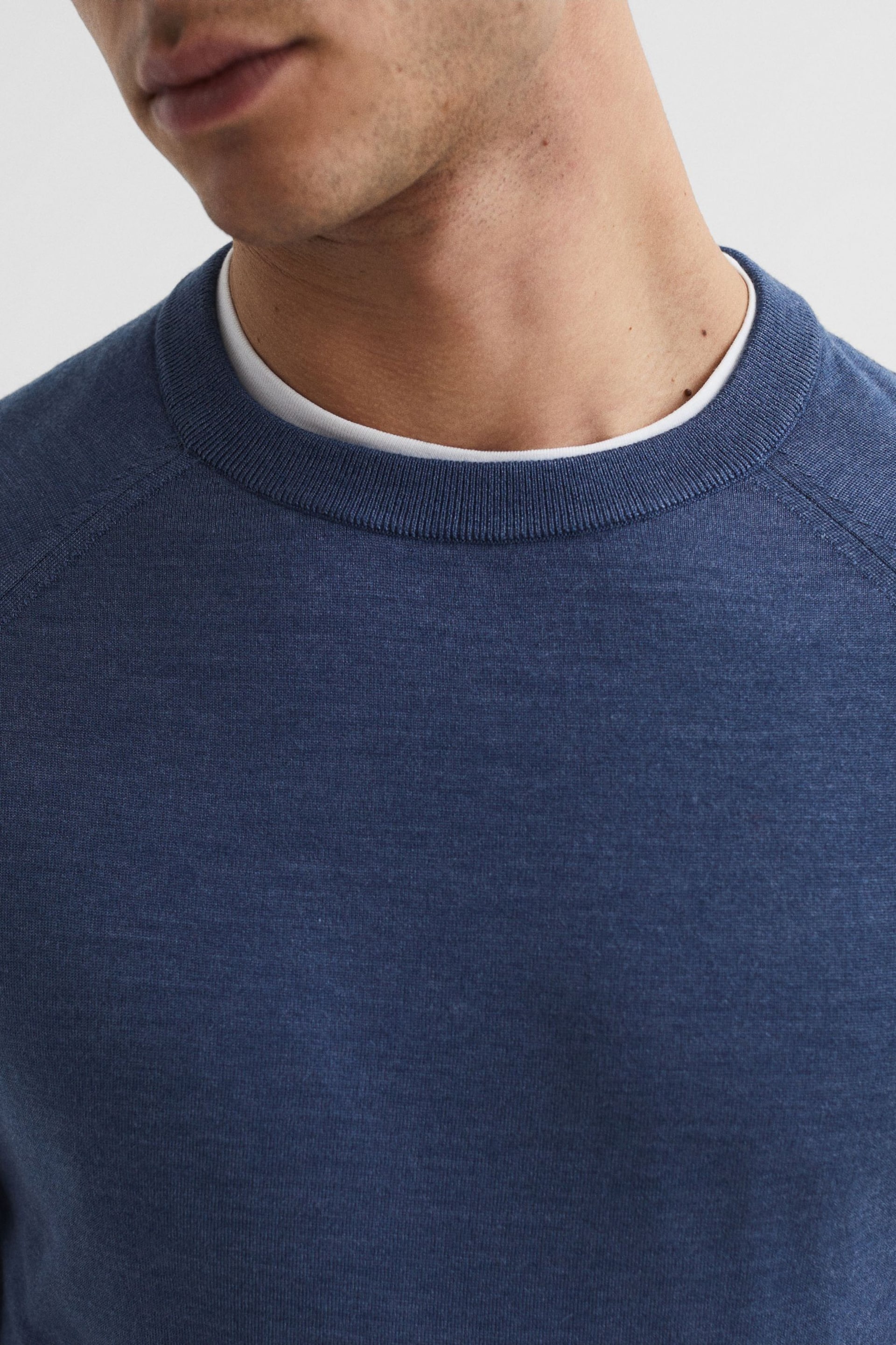 Reiss Airforce Blue Tinto Merino Silk Knitted Jumper - Image 4 of 6