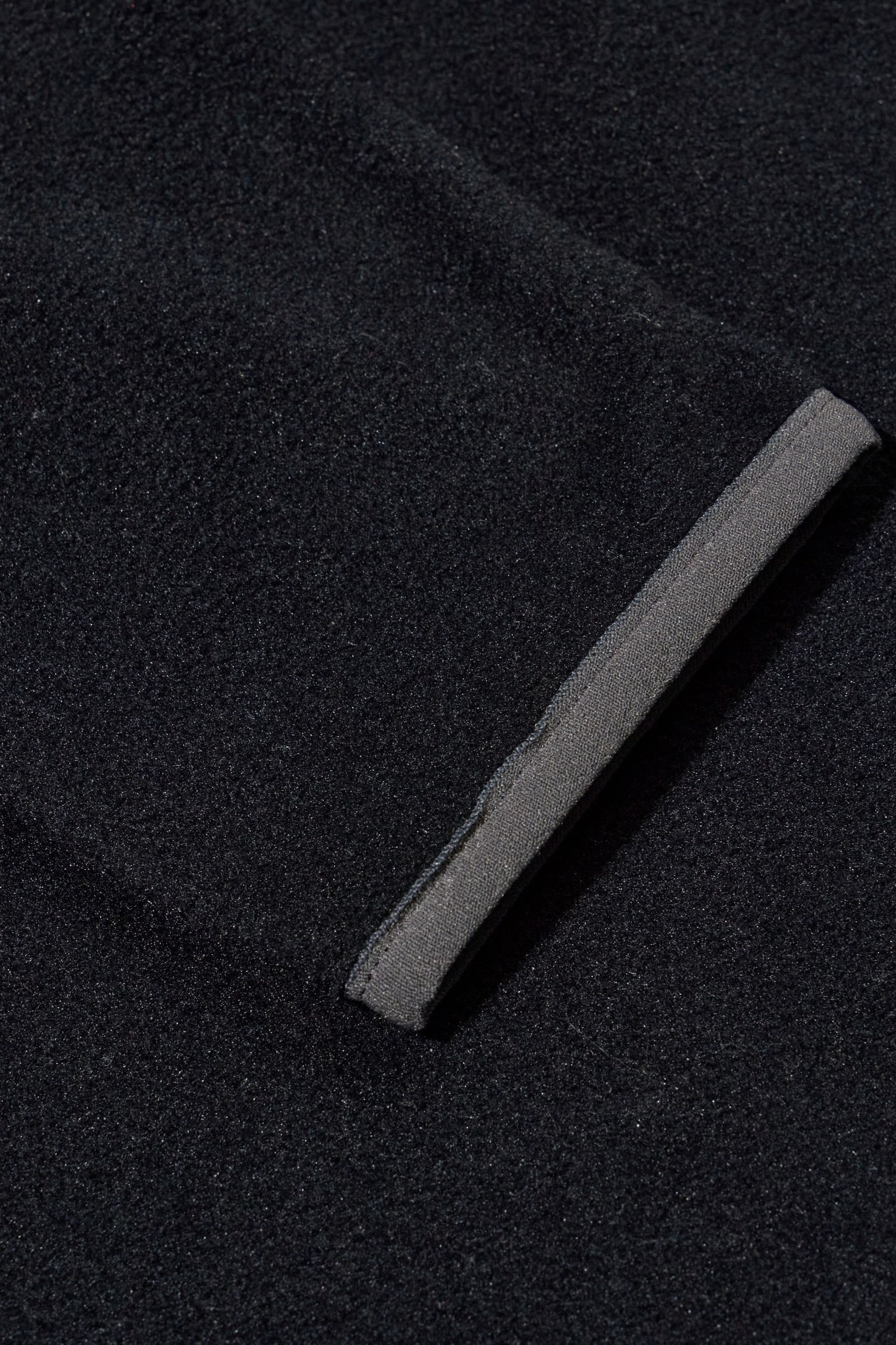 Berghaus Prism 2.0 Micro Half-Zip Fleece - Image 10 of 12