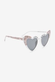 White Team Bride Heart Glasses - Image 5 of 7