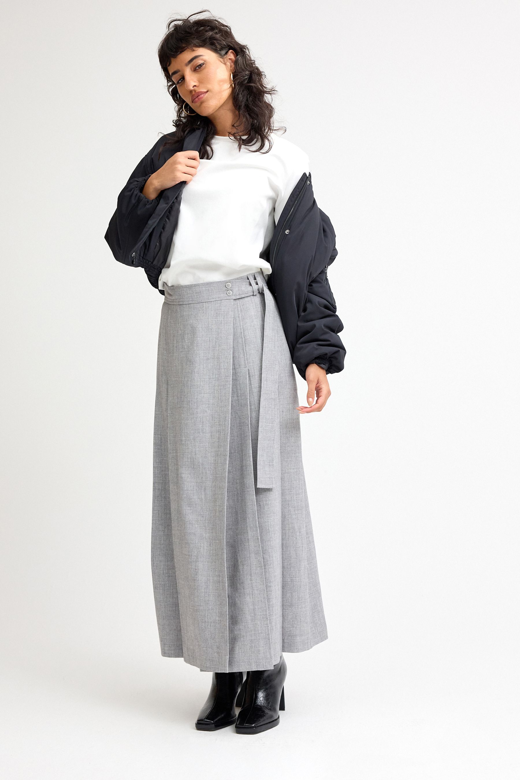 Grey wrap around skirt outfit clearance