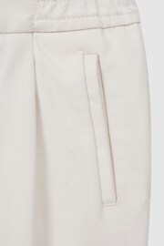 Reiss Ecru Brighton Junior Relaxed Elasticated Trousers with Turn-Ups - Image 5 of 6