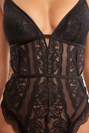 Black Non Padded All Over Lace Body - Image 4 of 10