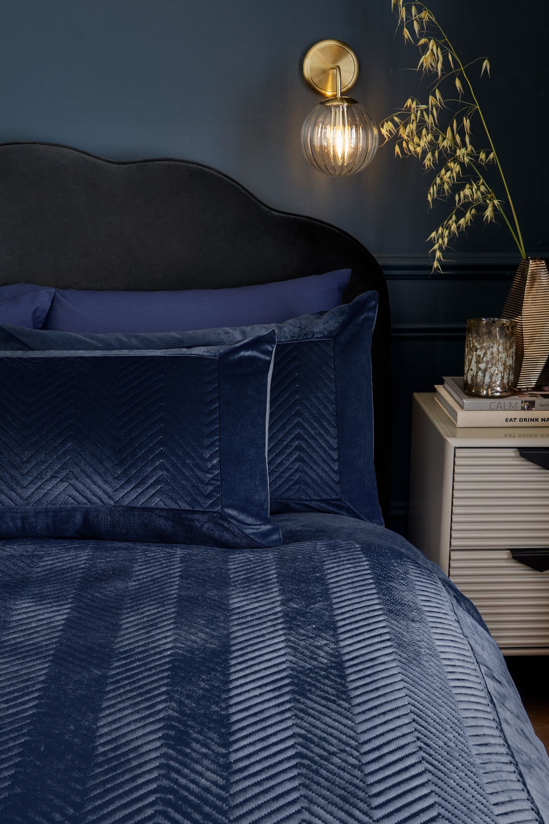Navy Blue Madison Quilted Velvet Duvet Cover and Pillowcase Set - Image 2 of 4