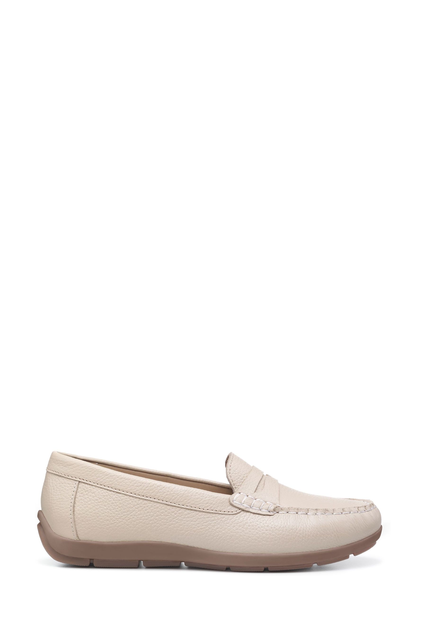 Pier one wide fit shoes store