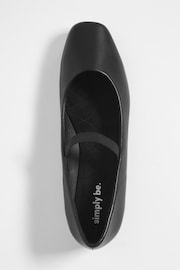 Simply Be Black Square Toe Eleanor Ballerinas In Wide Fit - Image 4 of 4