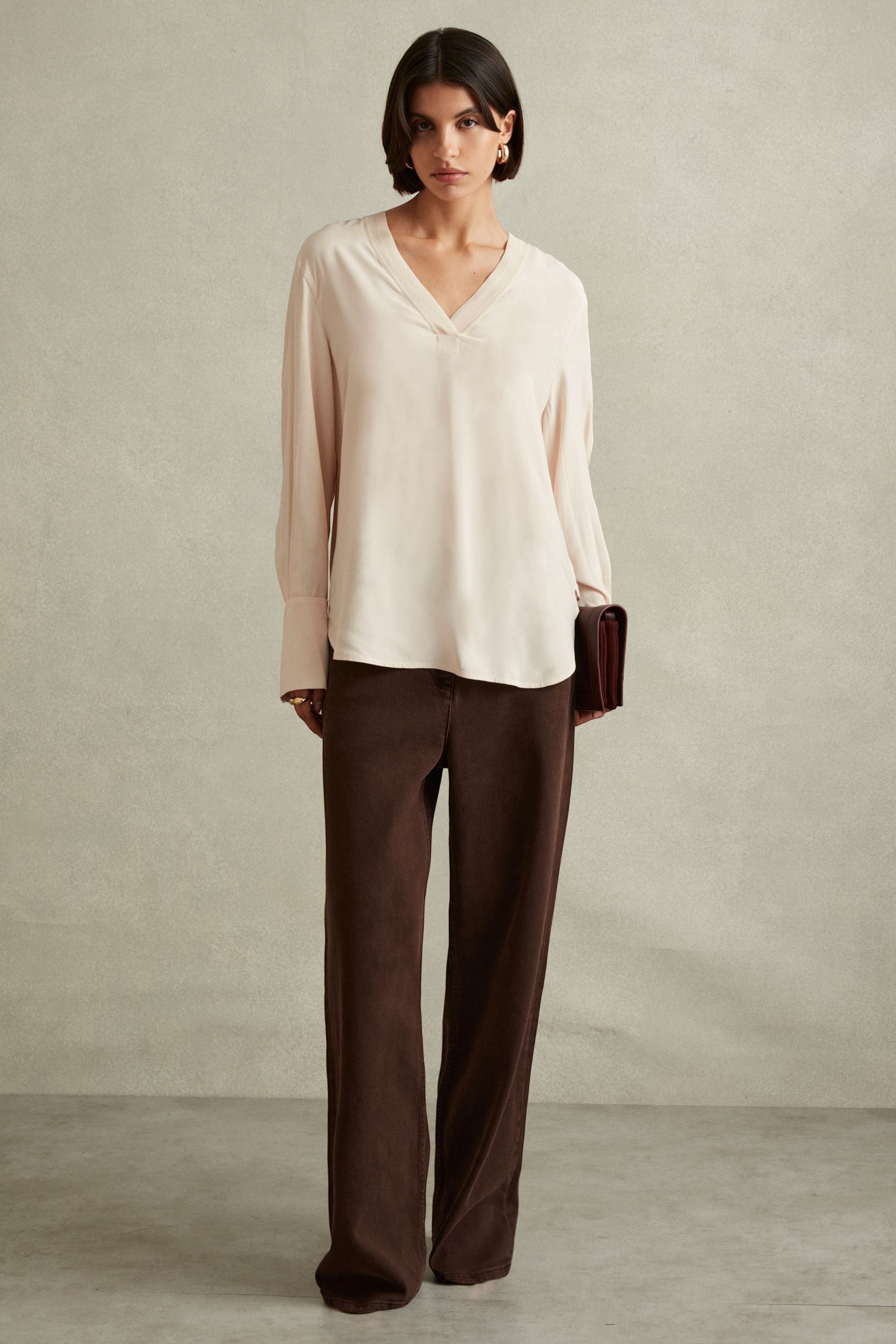 Buy Reiss Pale Pink Tash Relaxed High Low V Neck Top from the Next UK online shop