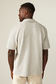 Black/White Textured Jersey Short Sleeve Shirt - Image 2 of 7