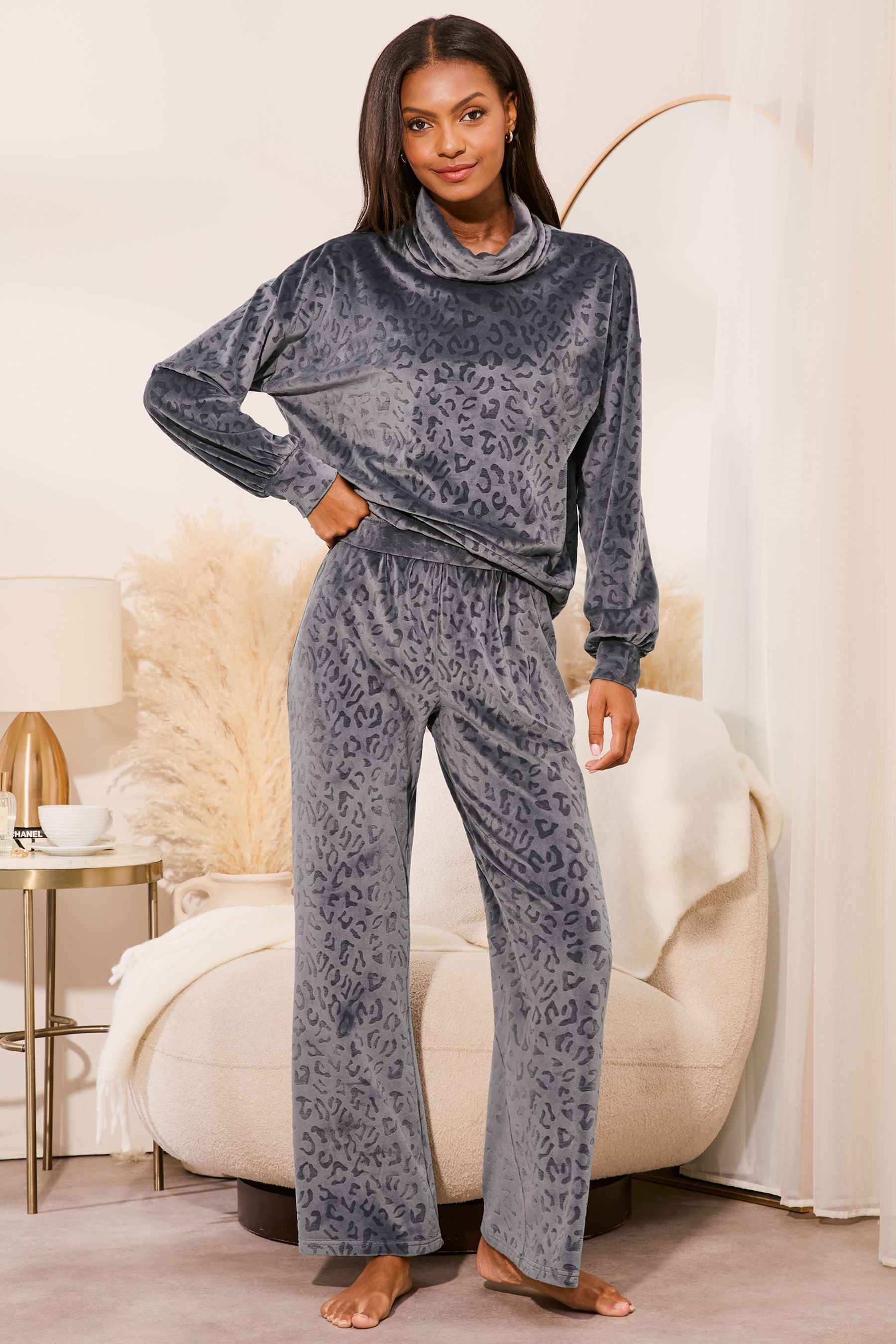 Next lipsy pyjamas best sale