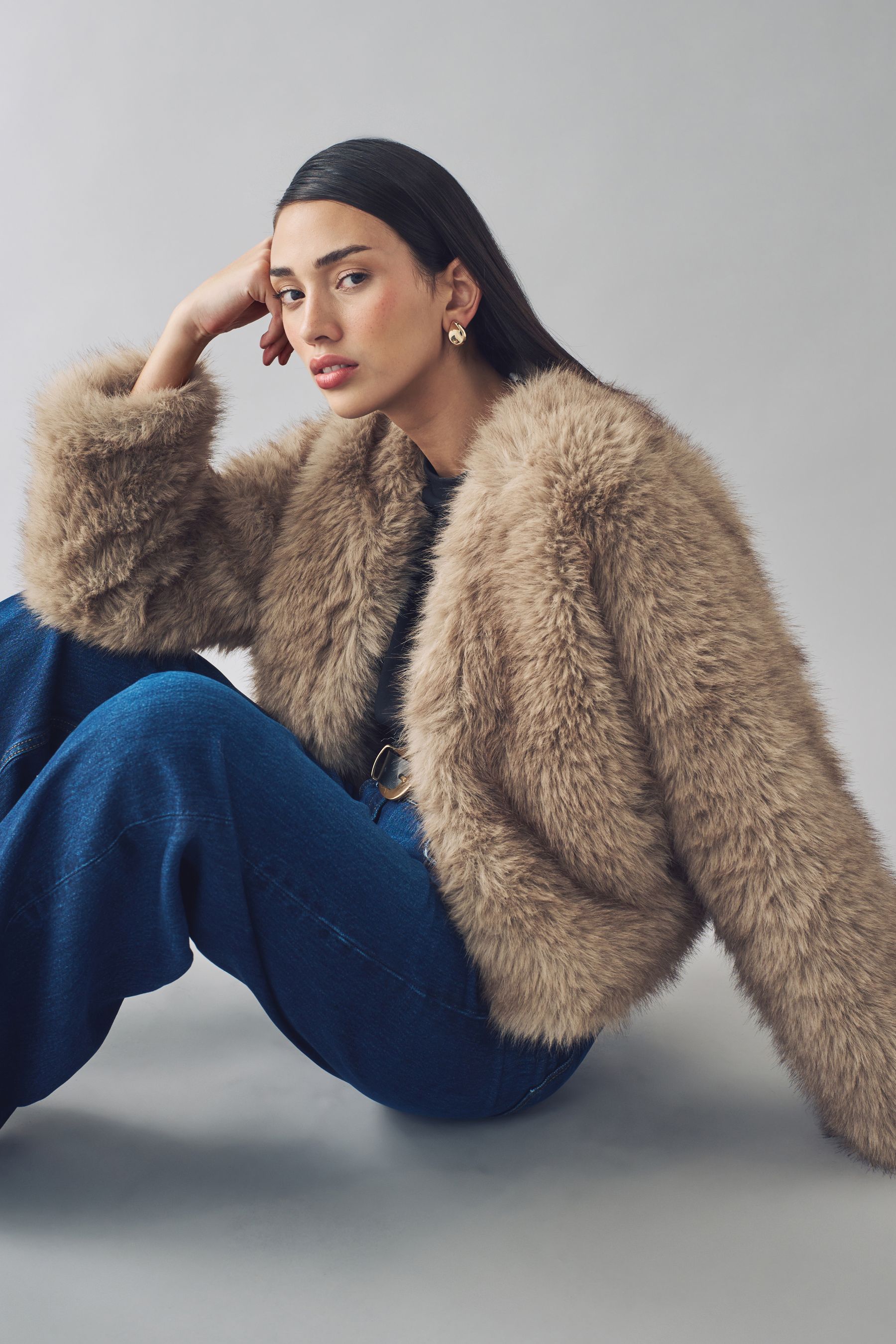 Urbancode faux fur coat with collar cheap