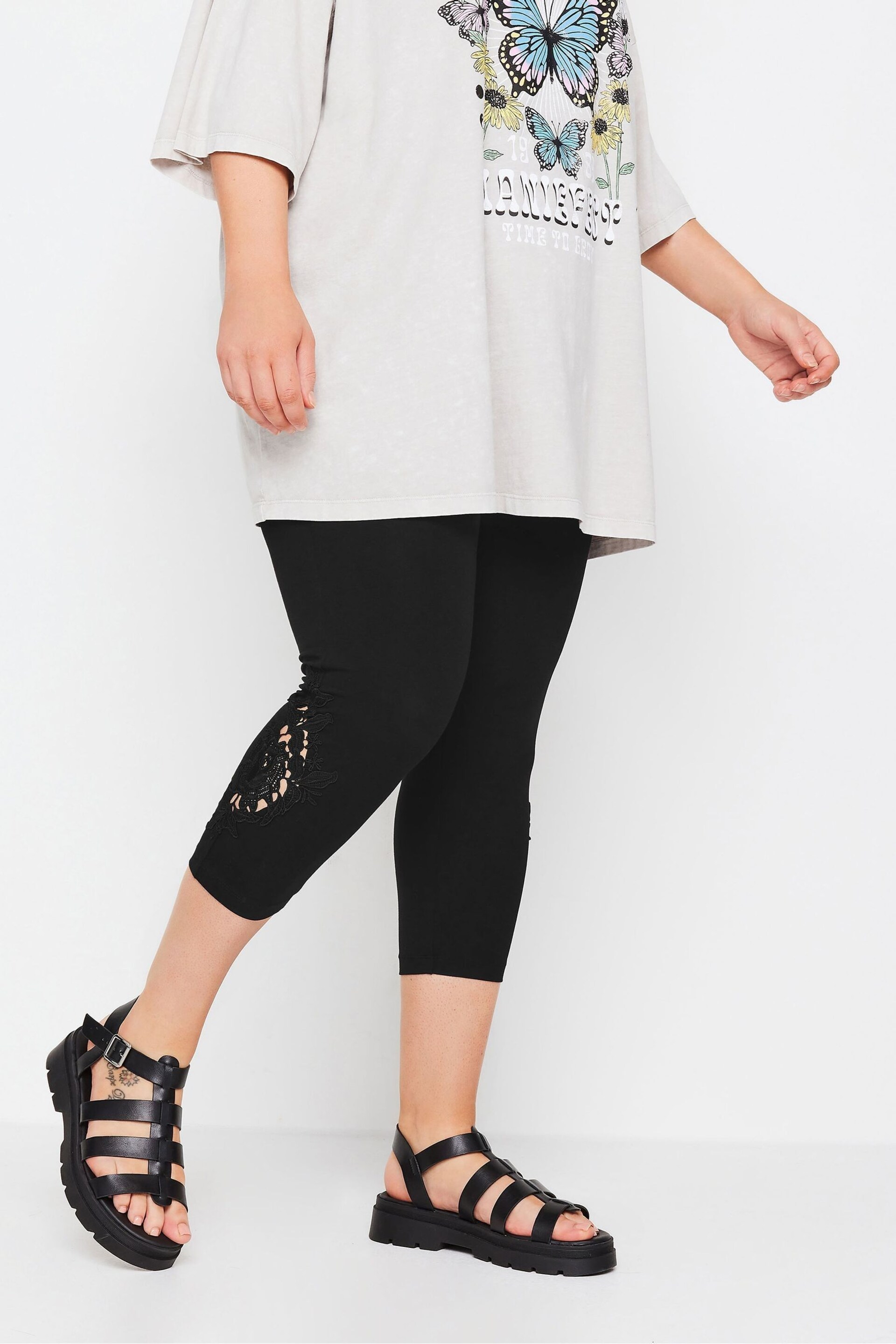 Yours Curve Black Lace Stretched Cropped Leggings - Image 1 of 5