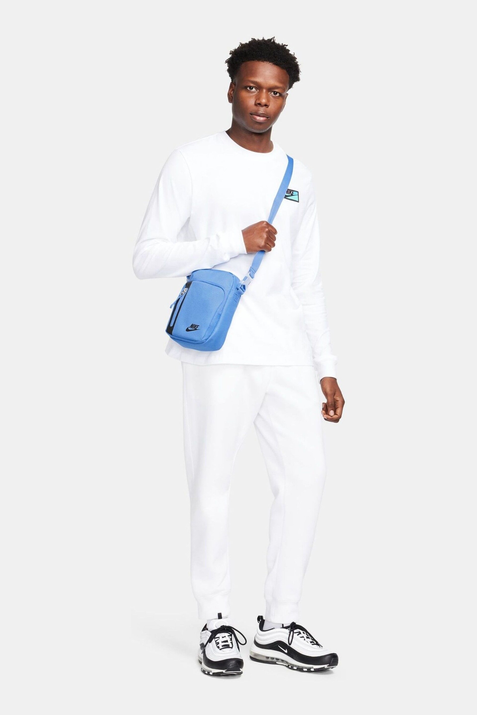 Nike Blue Elemental Premium Crossb-Bdy Bag 4L - Image 2 of 10