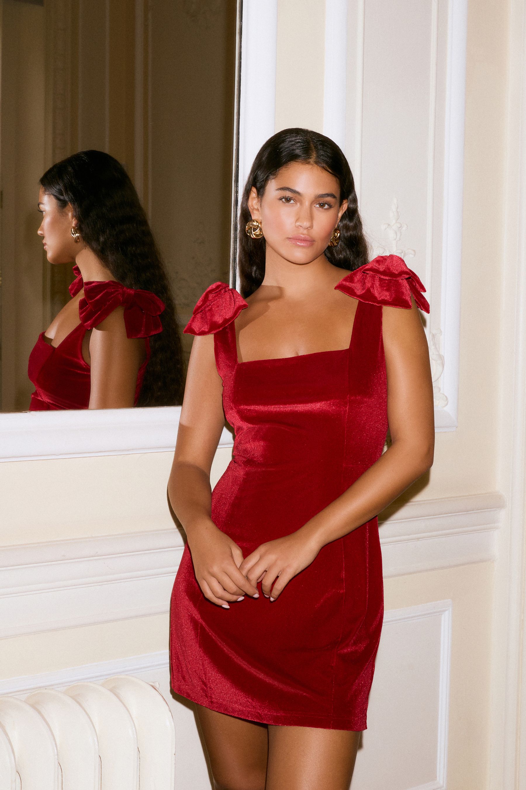 Red velvet bodycon mini dress deals