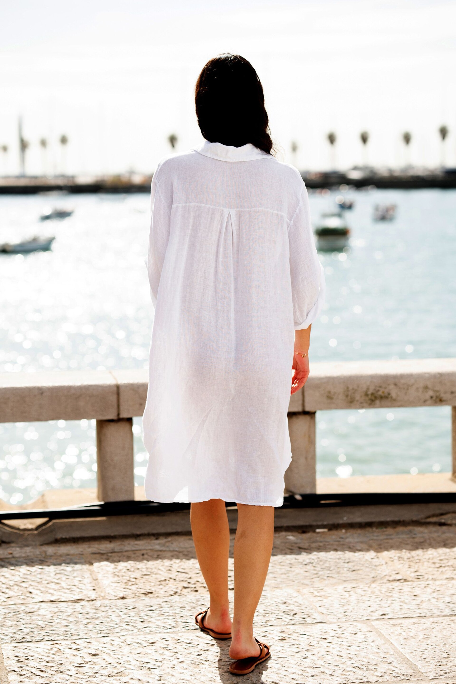 Yumi White Linen Relaxed Fit Longline Shirt - Image 4 of 4