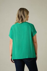 Live Unlimited Green Curve Crinkle Shirred Shoulder Top - Image 3 of 3