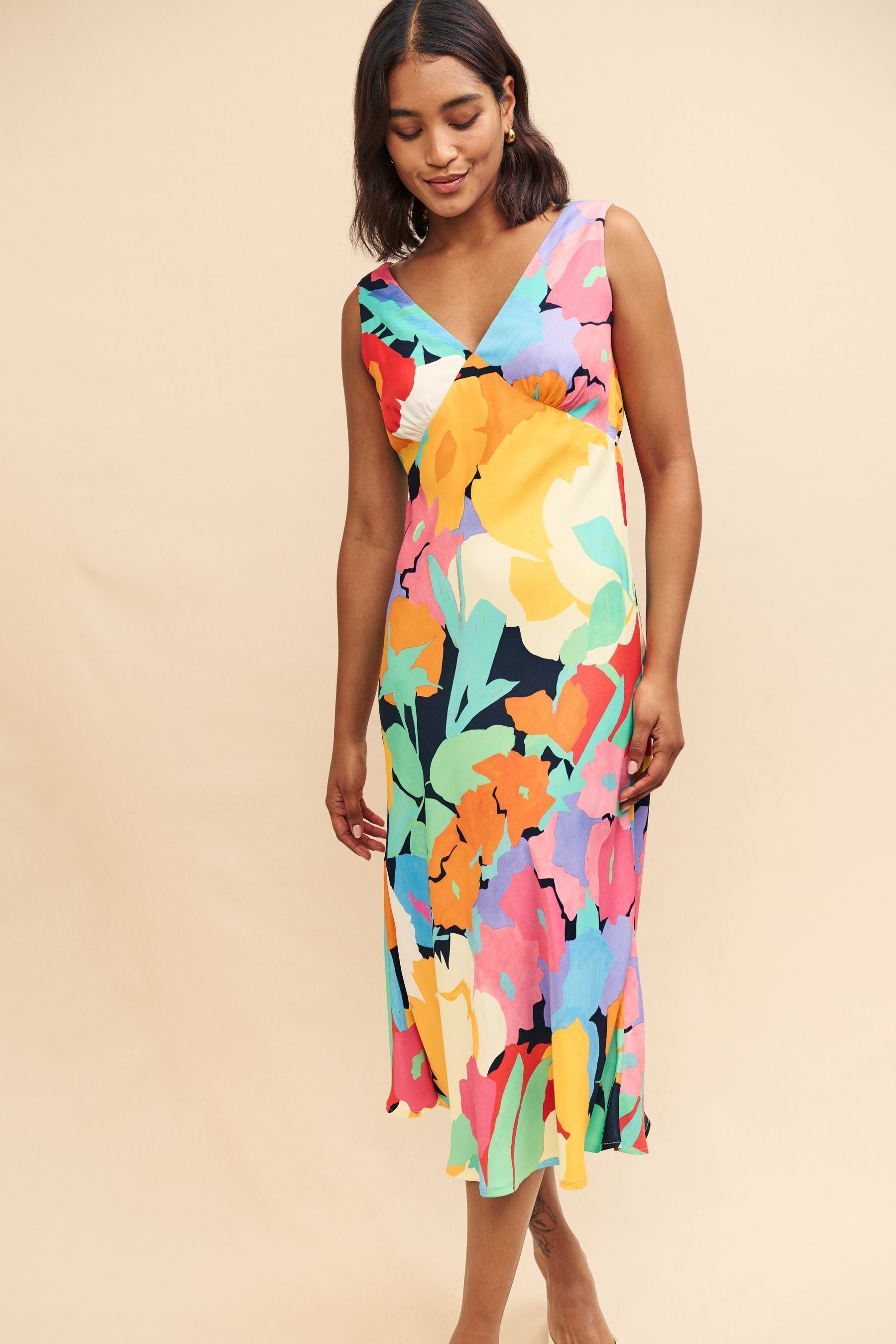 Lipsy helena dress deals