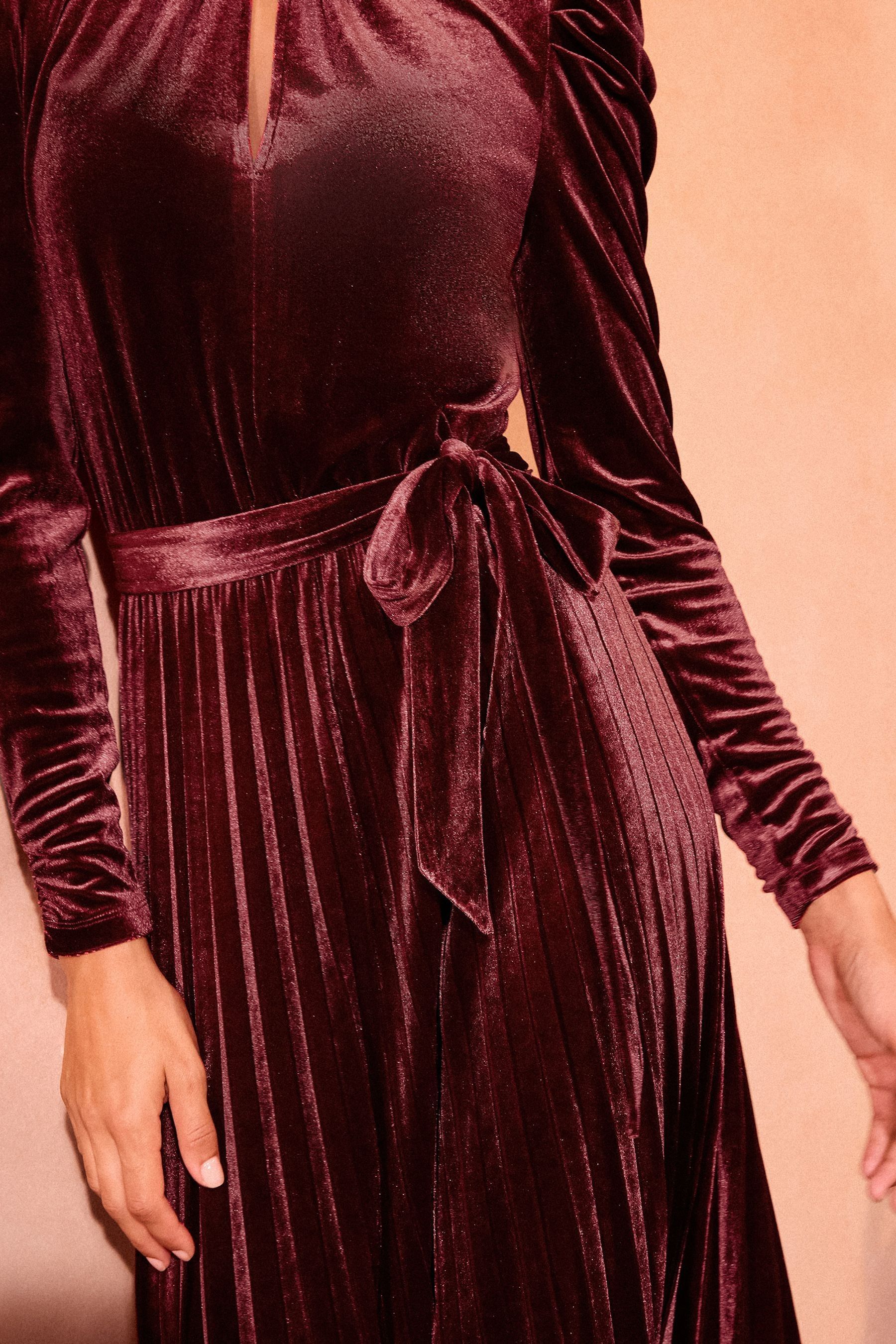 Pleated velvet midi dress store