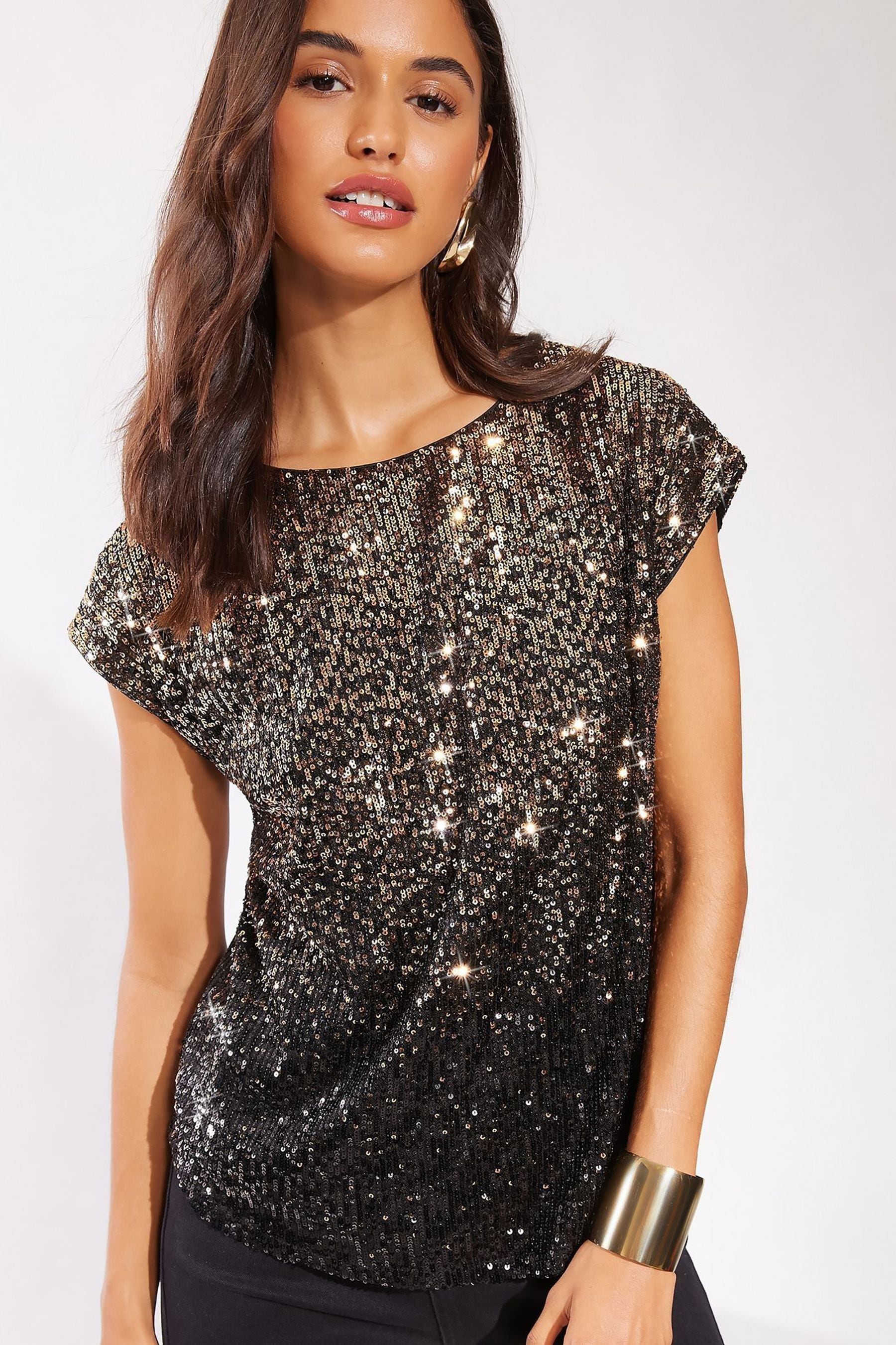 Black sequin t shirt deals