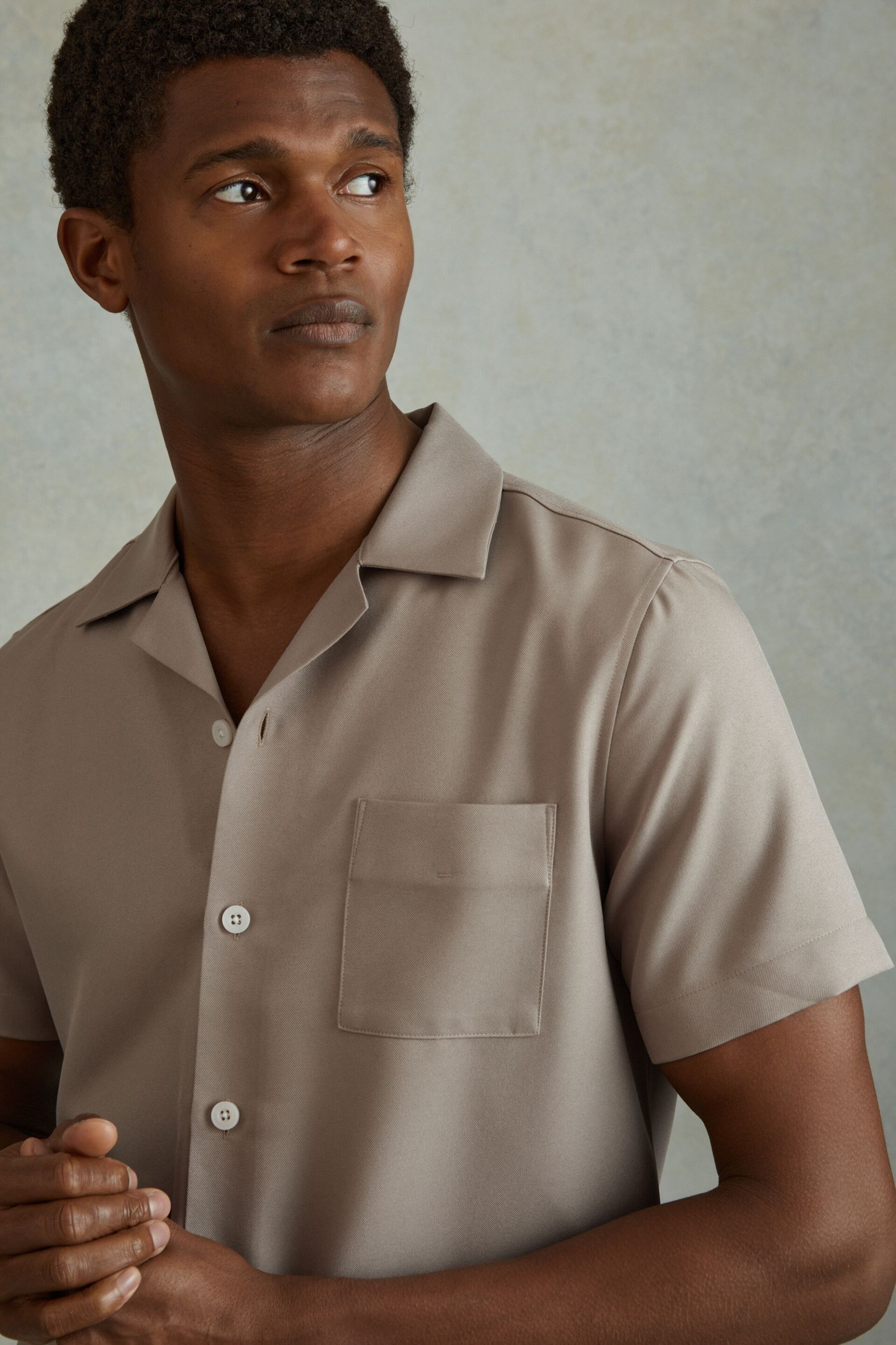 Reiss Mushroom Brown Tokyo Cuban Collar Button-Through Shirt - Image 4 of 6