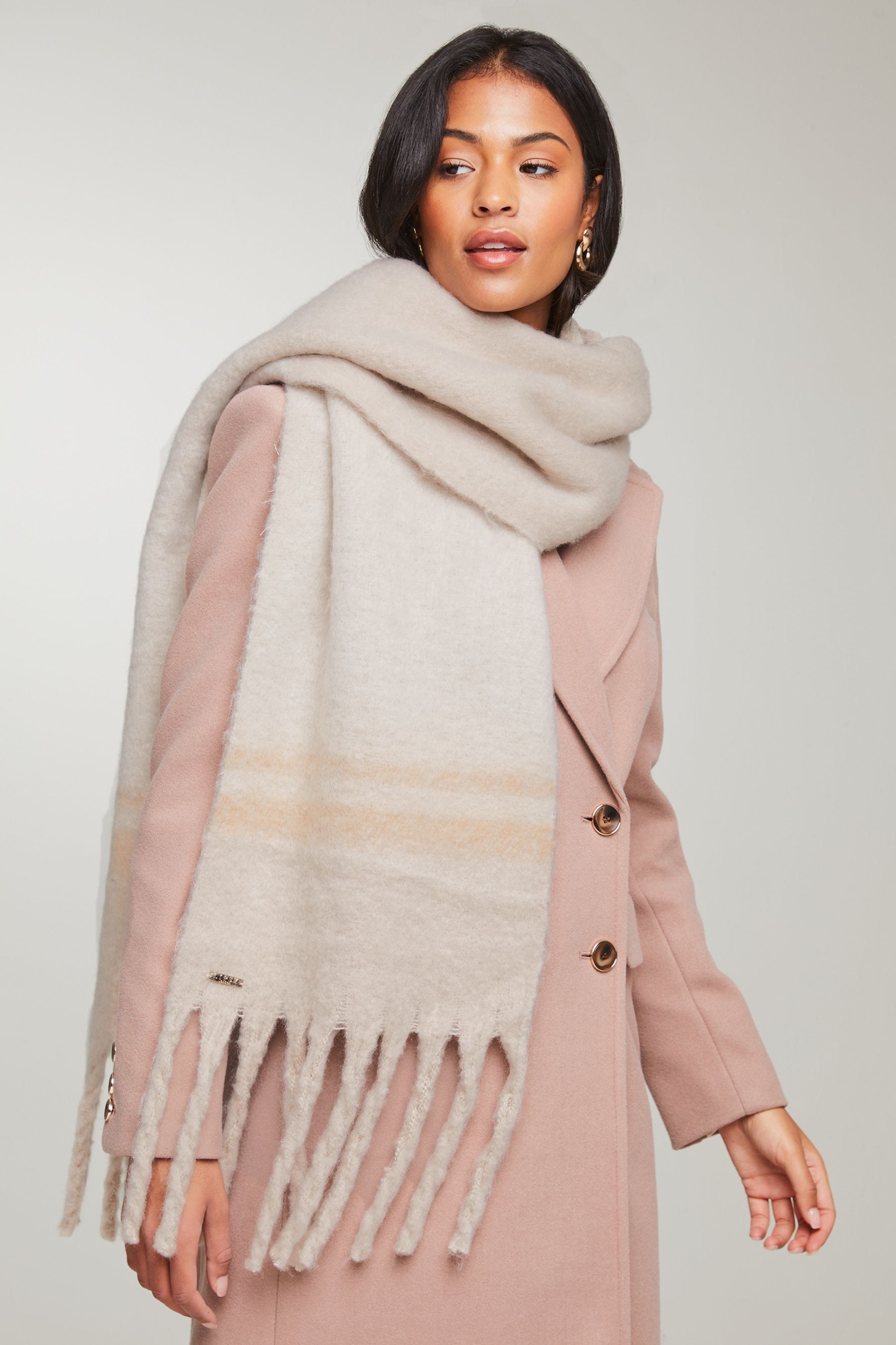 Lipsy scarf 2025