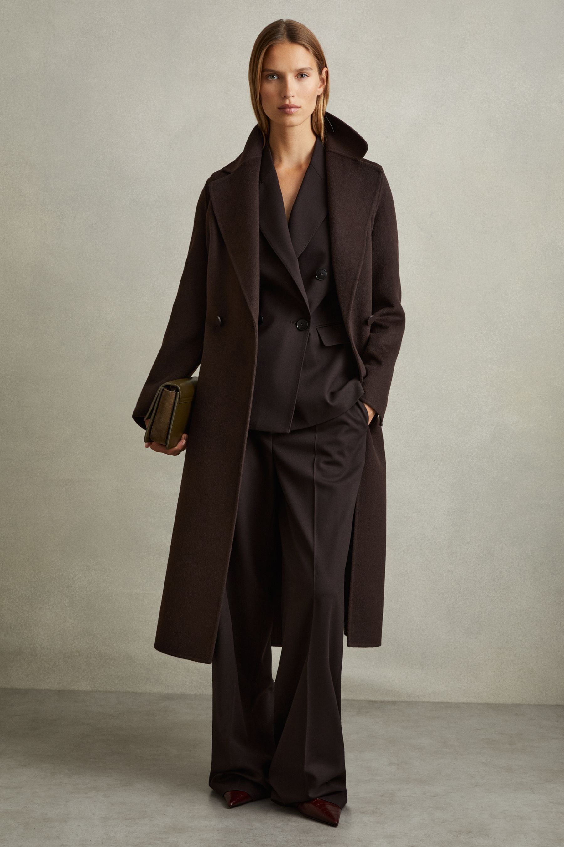 Acheter Reiss Lucia Wool Blend Double Breasted Blindseam Coat from Next Luxembourg