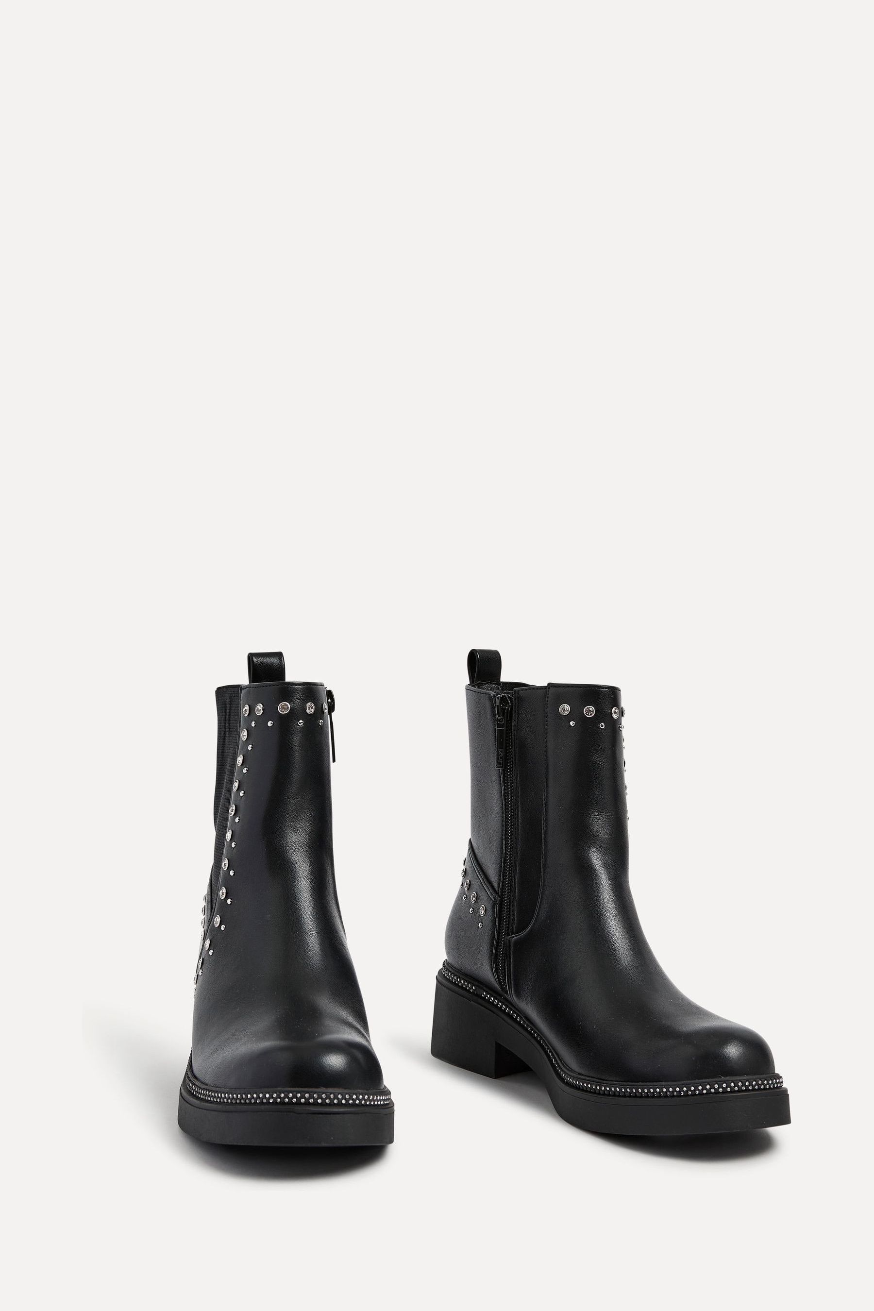 Flat studded chelsea boots discount