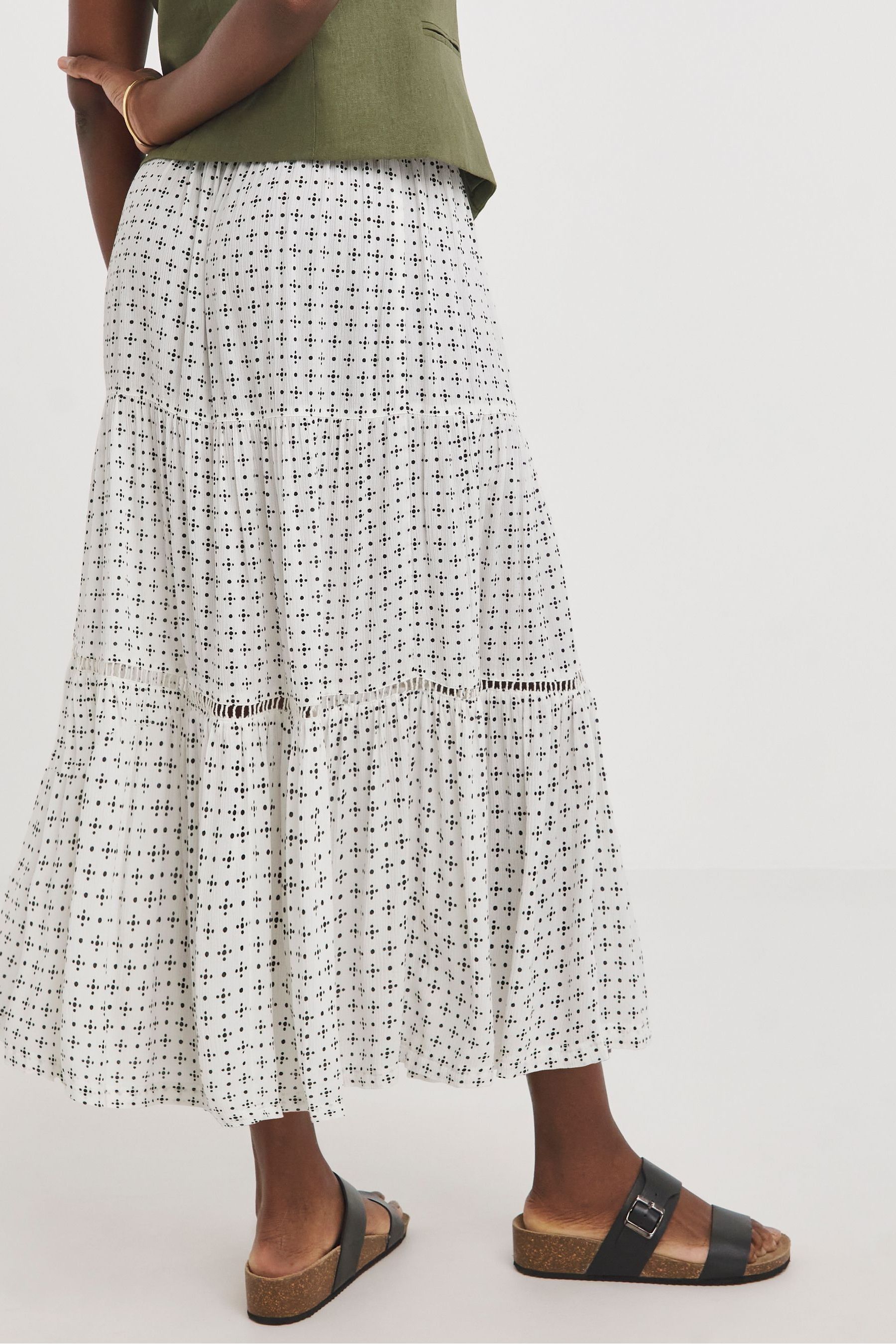 Plus size white crinkle skirt online
