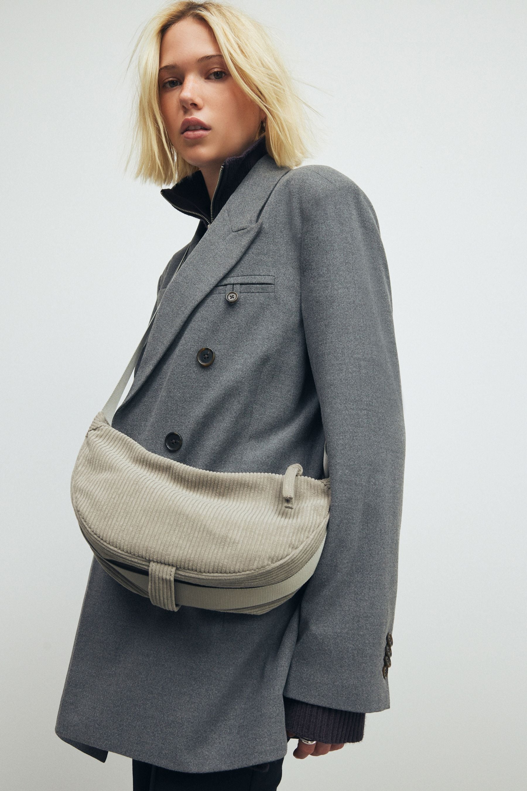 Gray sling bag discount