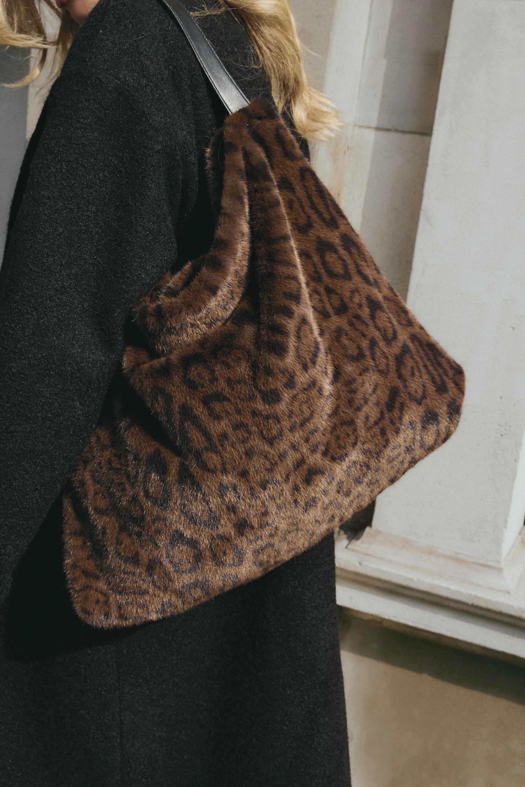 Giraffe print bag top
