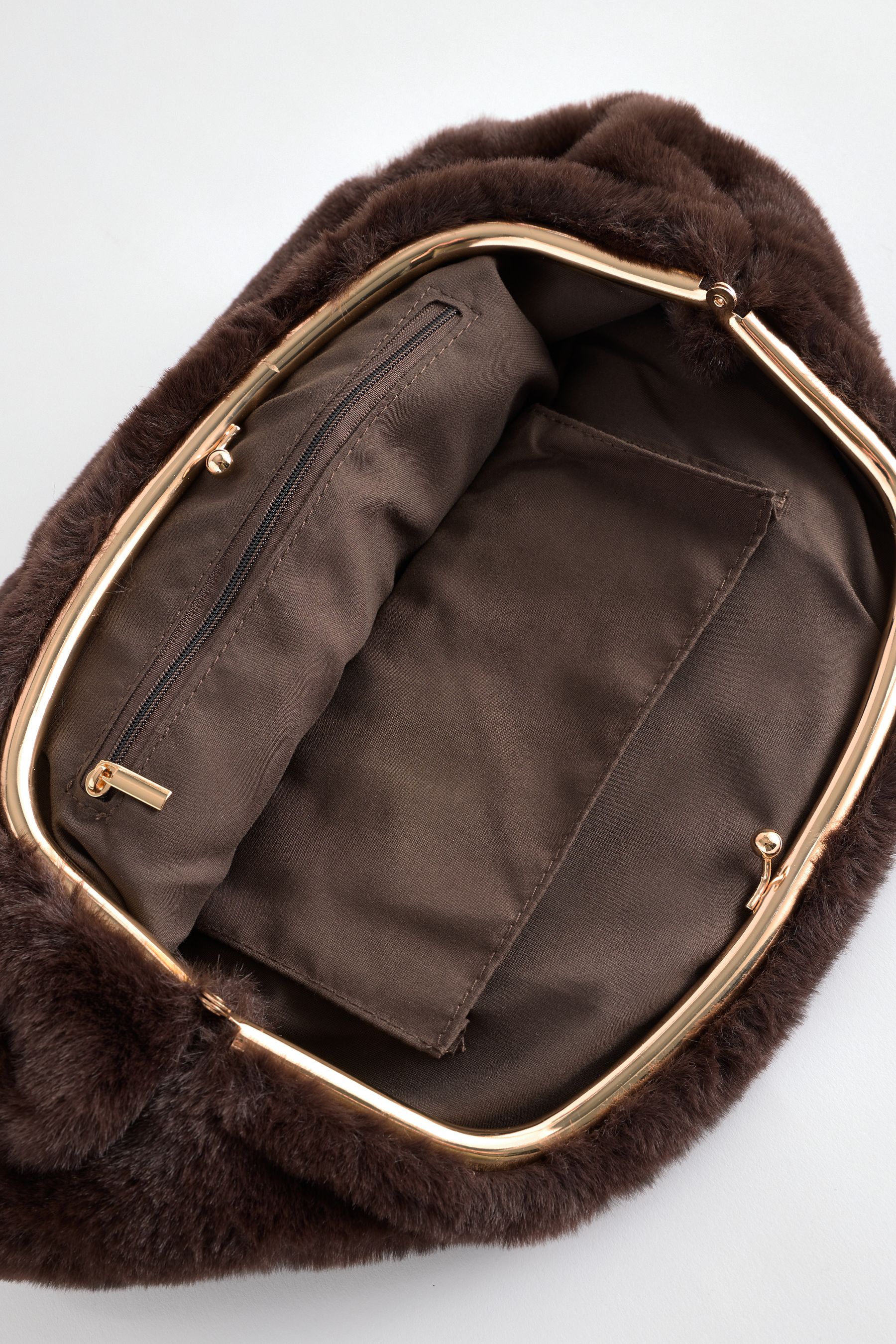 Oversized clutch bag top