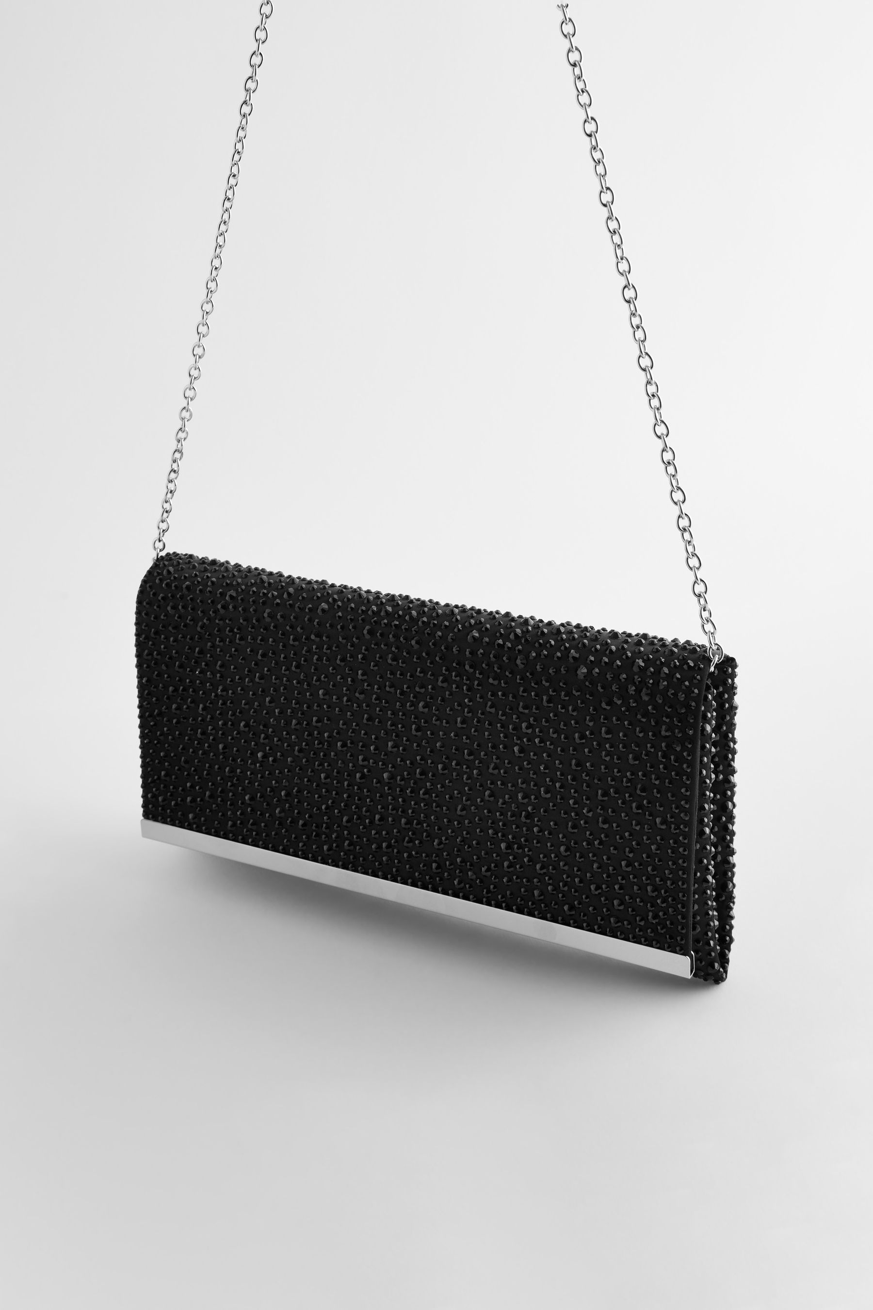 Black clutch with silver chain 2025