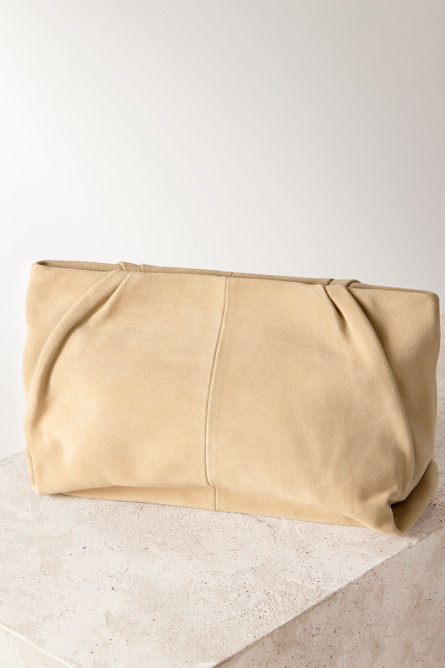 Oversized clutch purses top