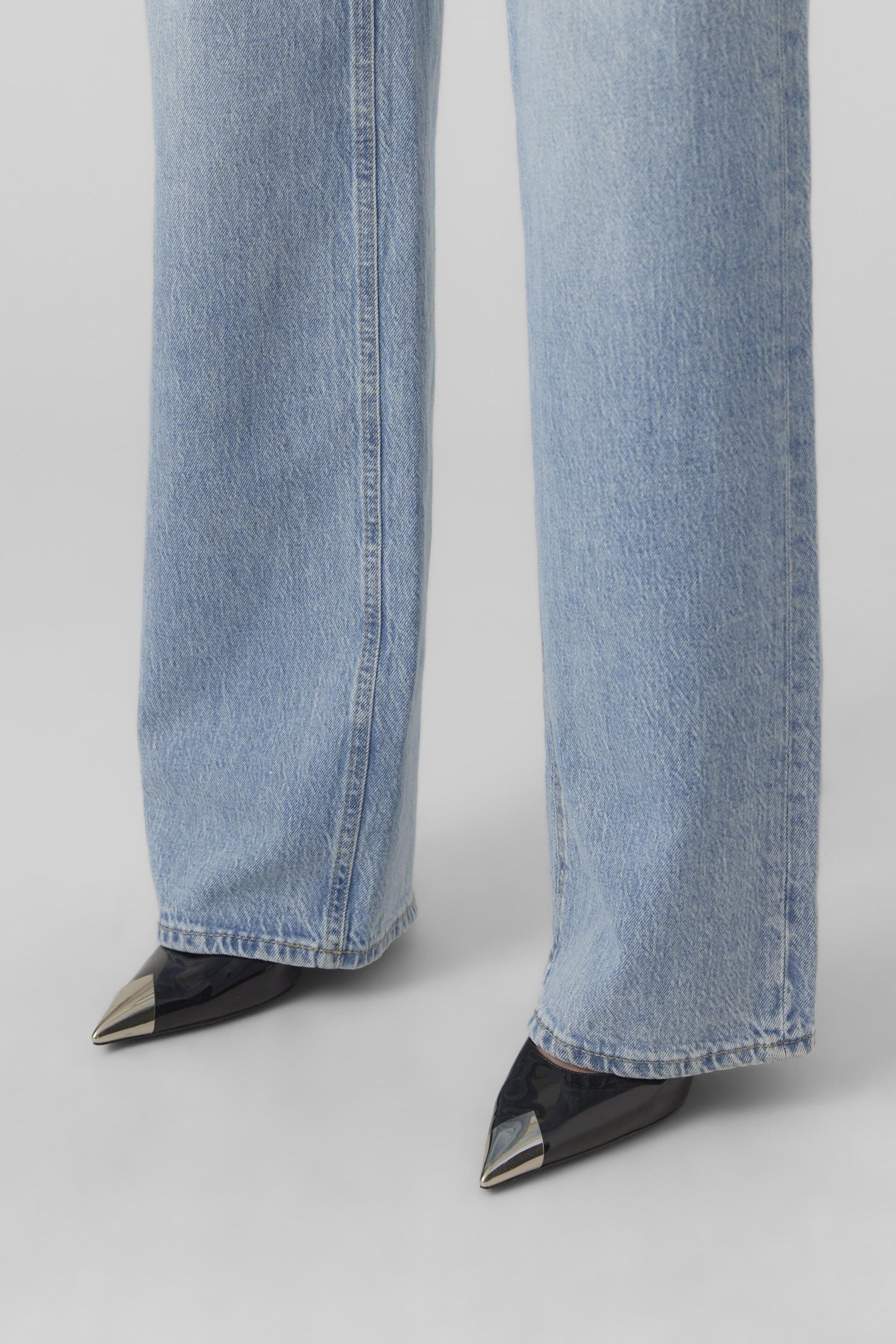 VERO MODA Blue Denim High Waist Full Length Wide Leg Jeans - Image 3 of 3