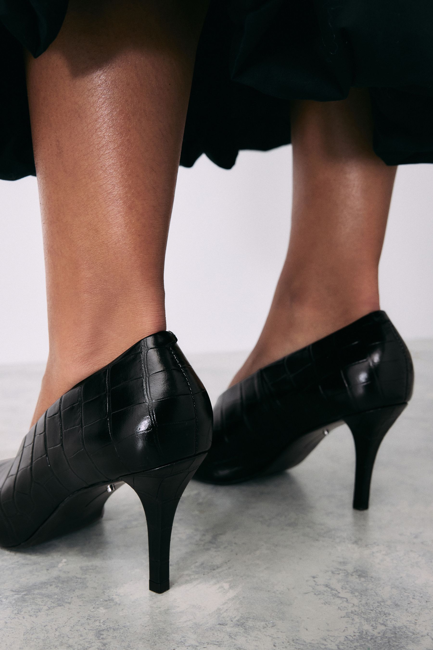 High cut court shoes 2025