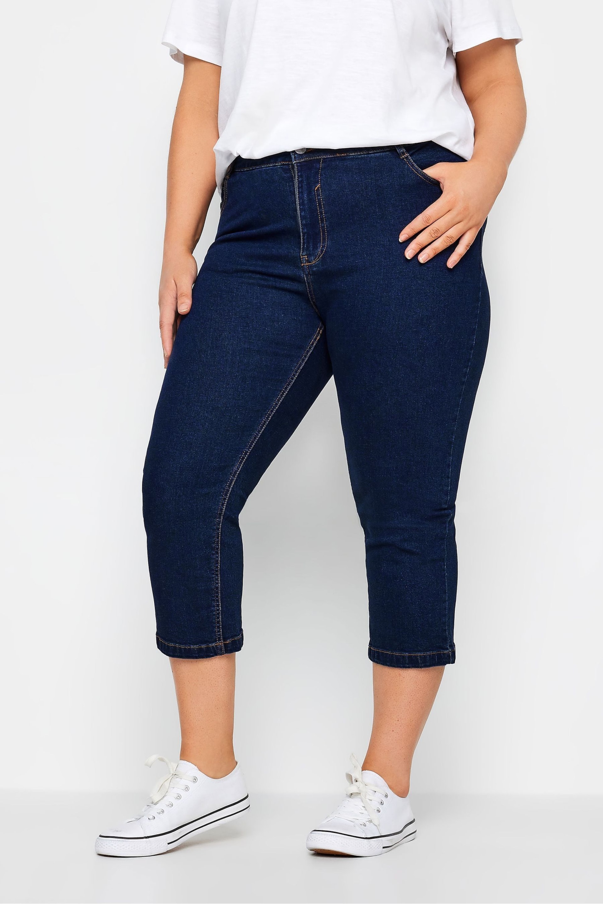 Cropped Jeans - Image 1 of 2