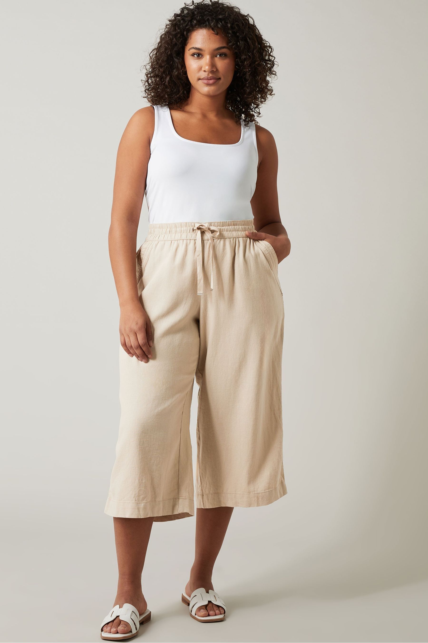 Navy linen cropped trousers hotsell