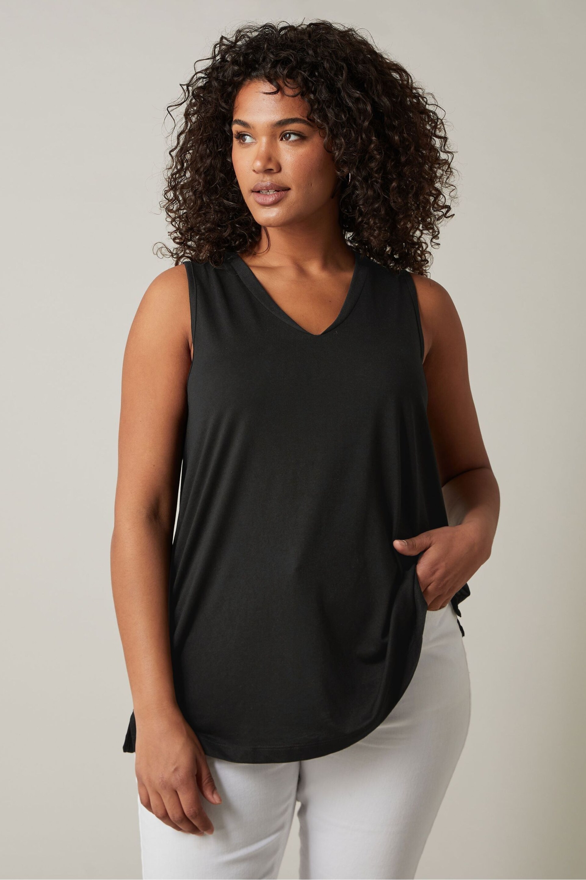 Evans Modal Rich Black Vest - Image 4 of 5