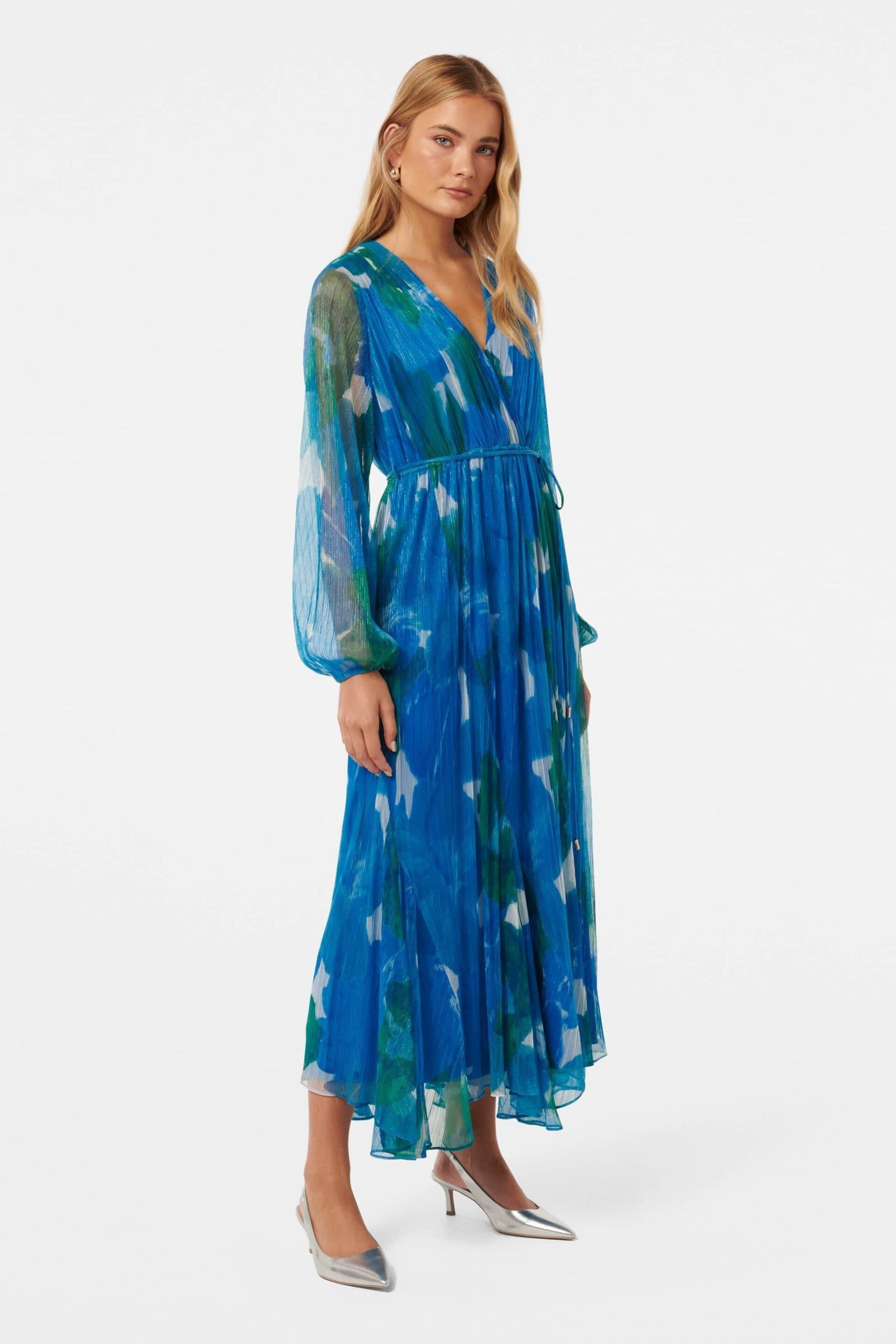 Forever New Blue August Printed Plisse Midi Dress - Image 3 of 4