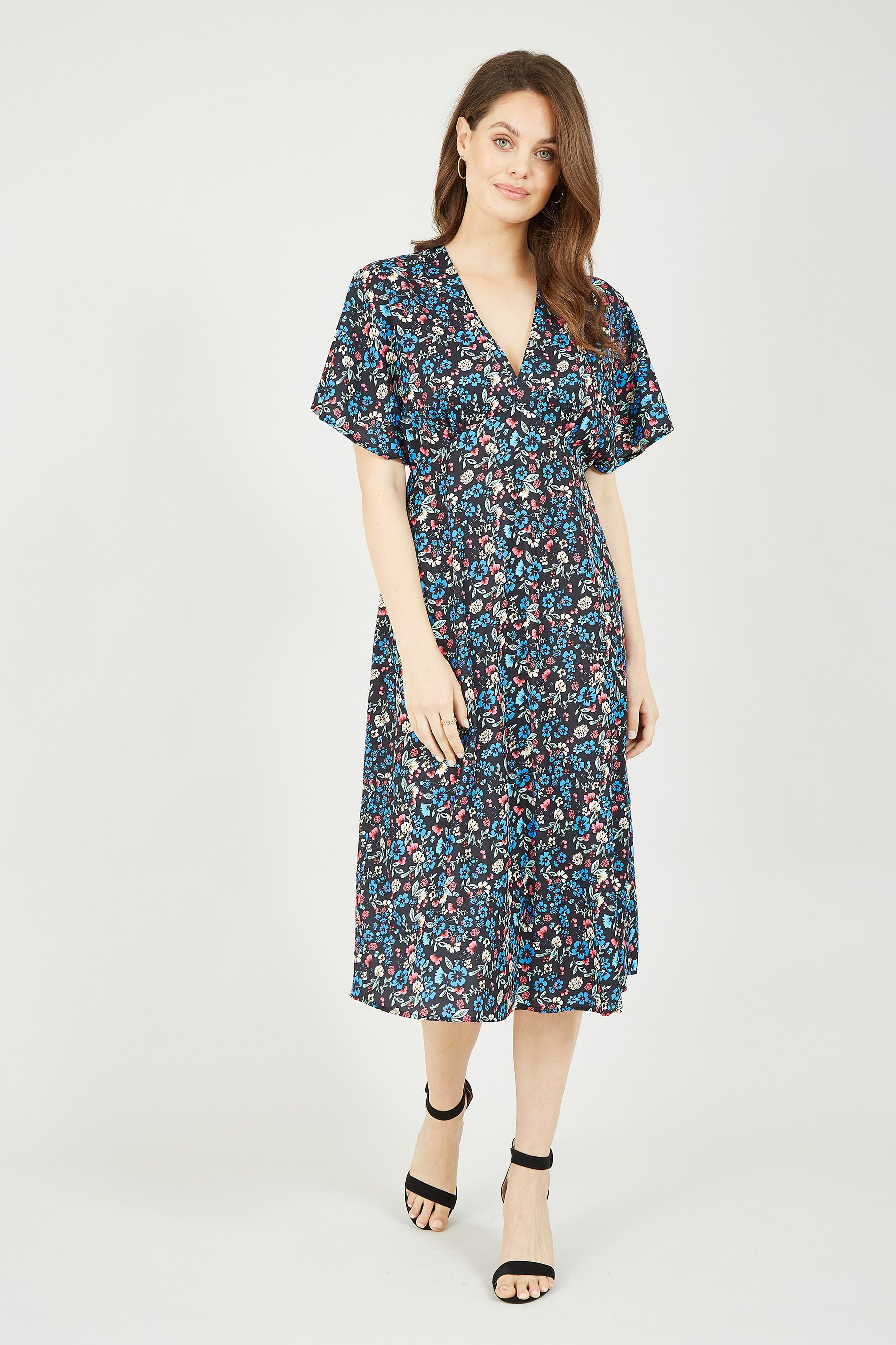 Buy Yumi Blue Floral Print Kimono Midi Dress from the Next UK online shop