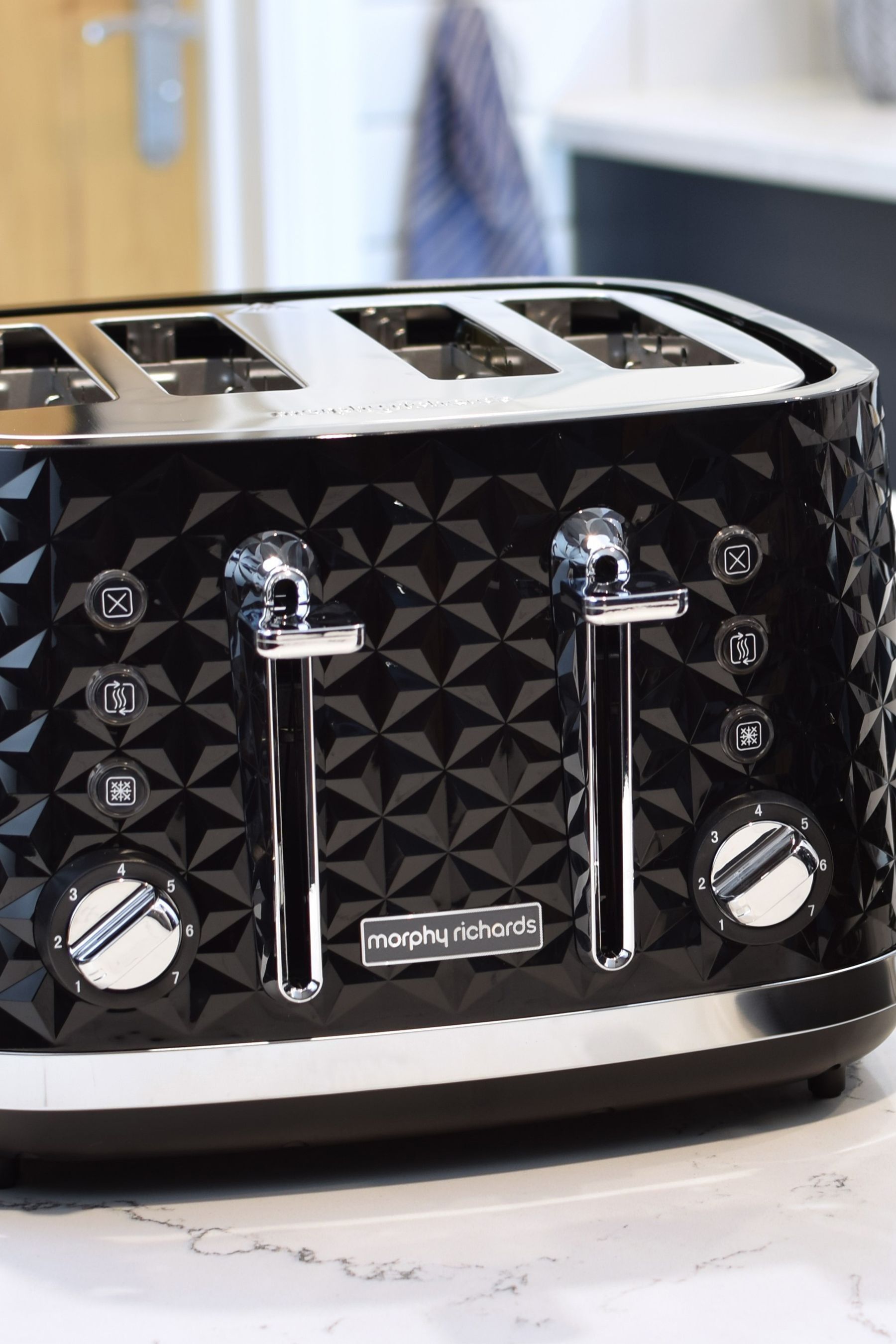 Morphy richards vector toaster top