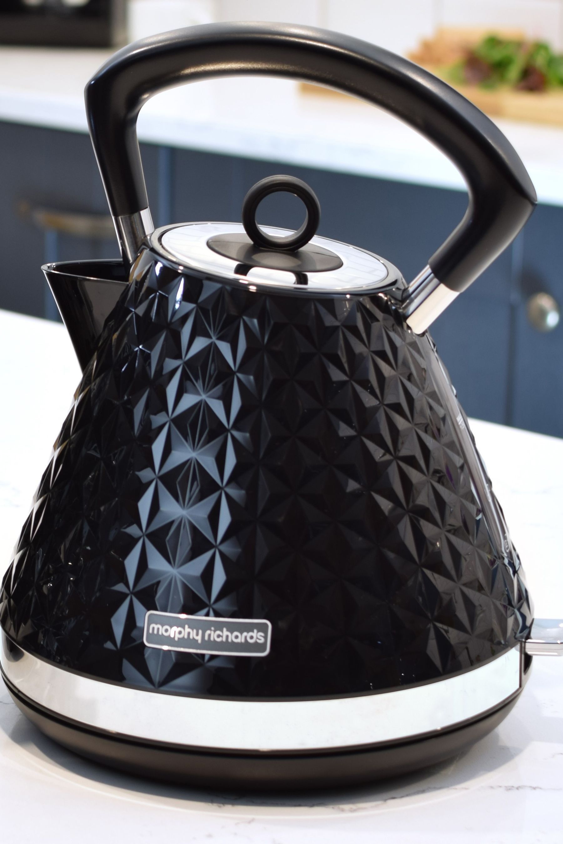 Morphy richards kettle pyramid hotsell