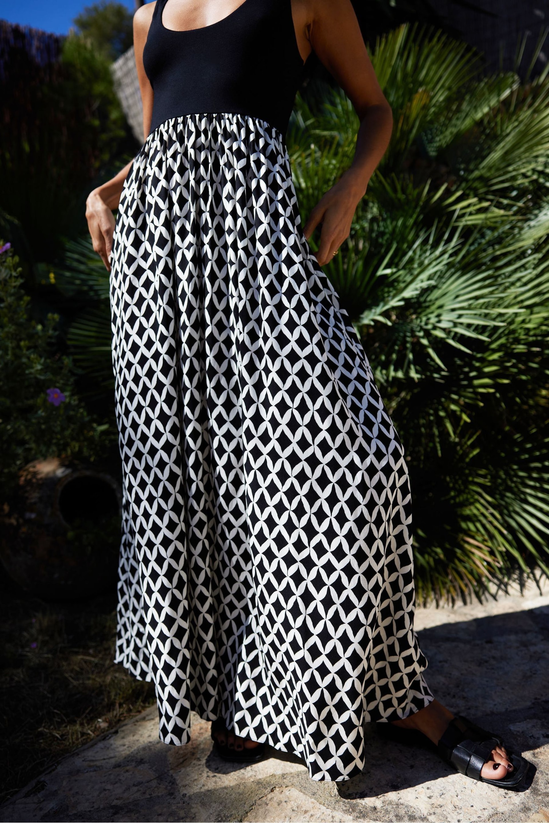 Ro&Zo Mono Geo Print Skirt Maxi Black Dress - Image 1 of 5