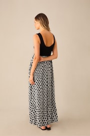 Ro&Zo Mono Geo Print Skirt Maxi Black Dress - Image 5 of 5