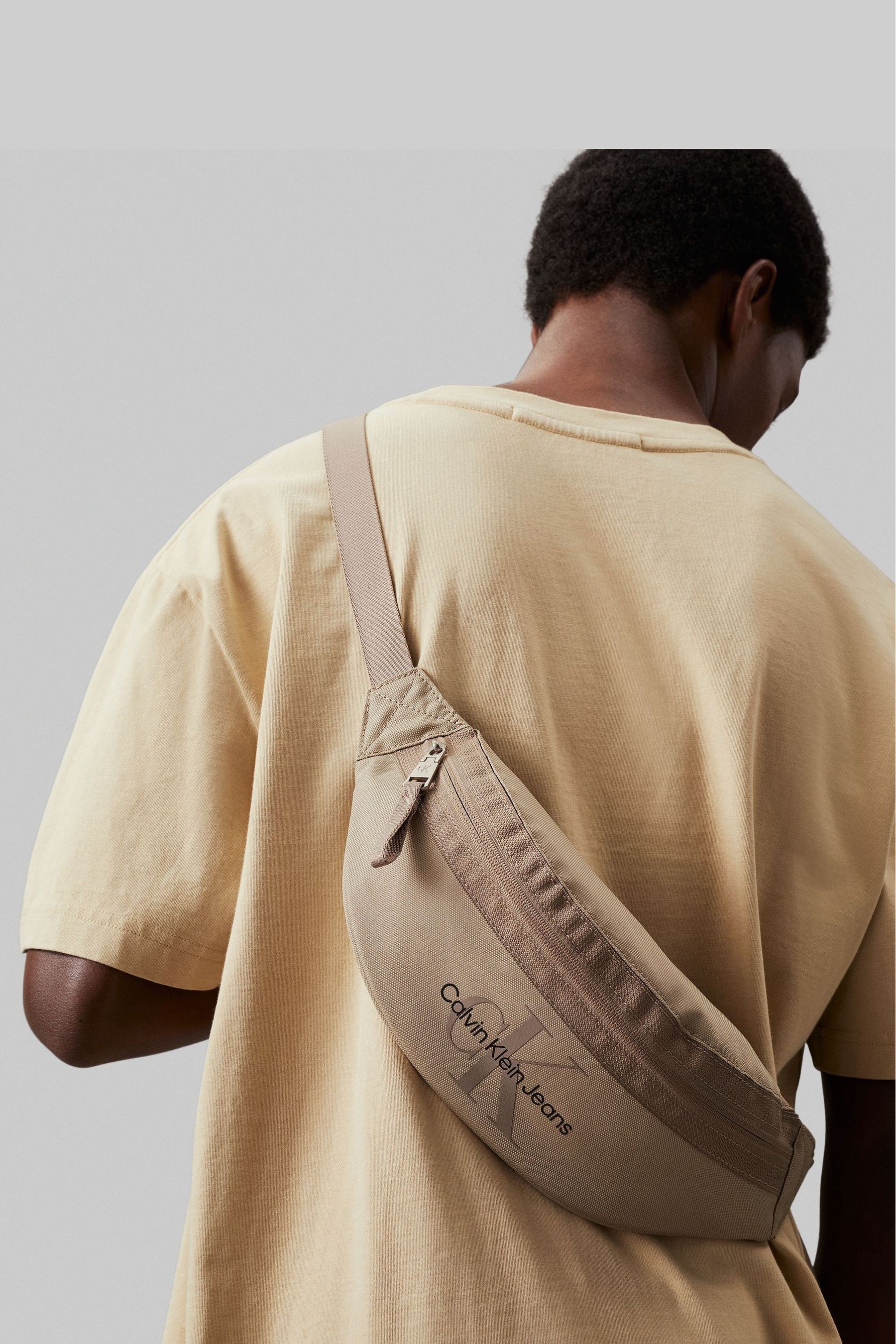 Calvin klein jeans waist bag top